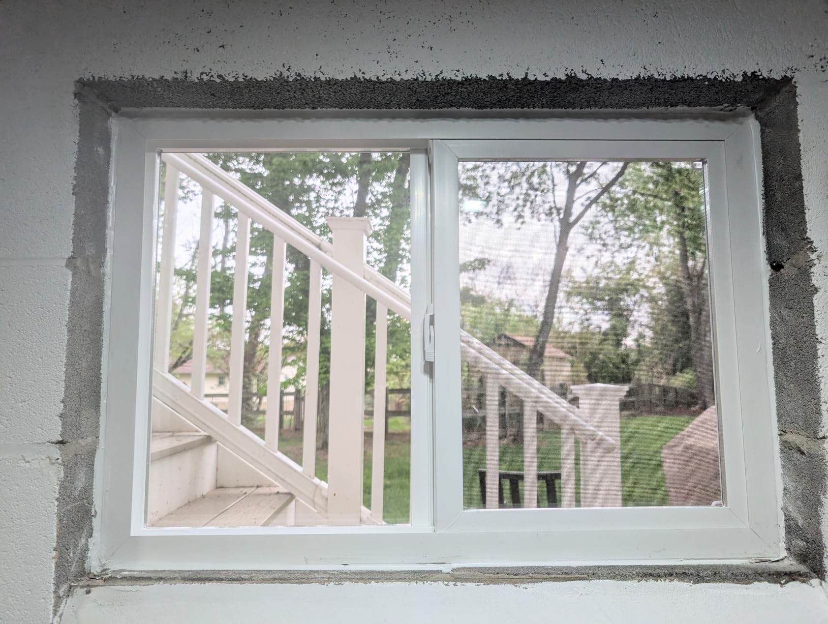 VBSI3222PR Vinyl Basement Slider Window, 32