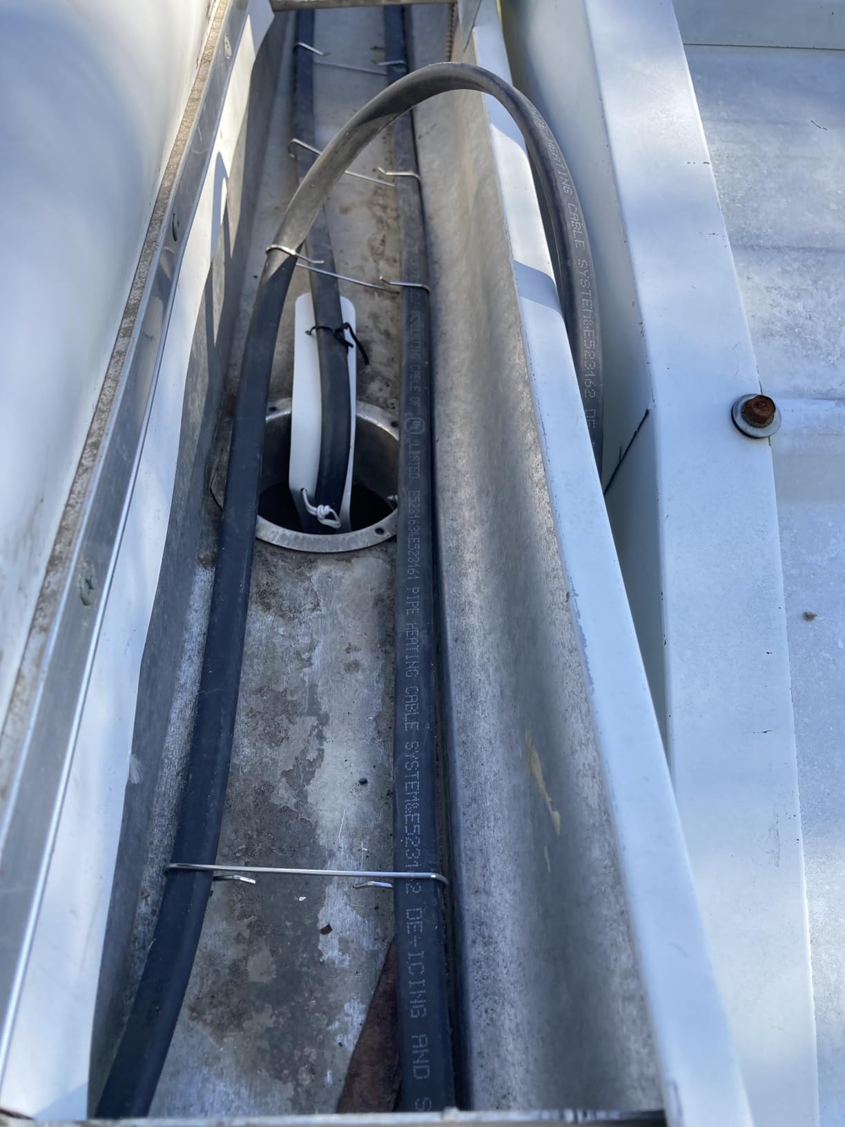 RADIANT SOLUTIONS HeatTapePro - Intelligent Commercial Grade Self-Regulating Heat Cable with GlowCap - 10 YR warranty - Ice Dam & Pipe Freeze Protection - 12 ft cable + 10 Ft Cord, 120V, 6 watts/Ft customer photo 2