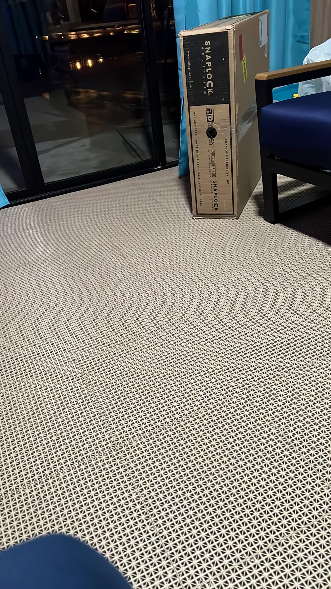 Big Floors DuraGrid Deck Tiles, Interlocking Outdoor Tiles for Patio, Self-Draining, UV-Resistant, Water-Resistant Modular Flooring, 40 Pack, Beige customer photo 2