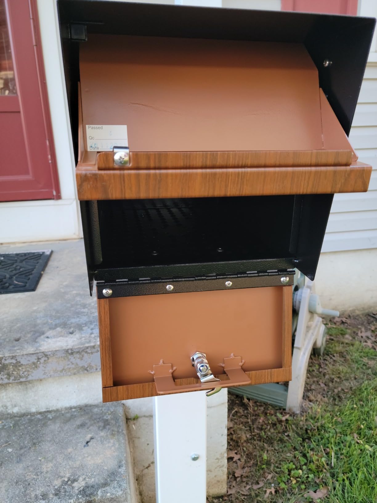 Mail Boss Curbside, Wood Grain 7510 Mail Manager Locking Security Mailbox, Steel, Black | Patented anti-pry lock, accepts small packages, compact galvanized steel curbside design, weather and vandal-resistant. customer photo 1