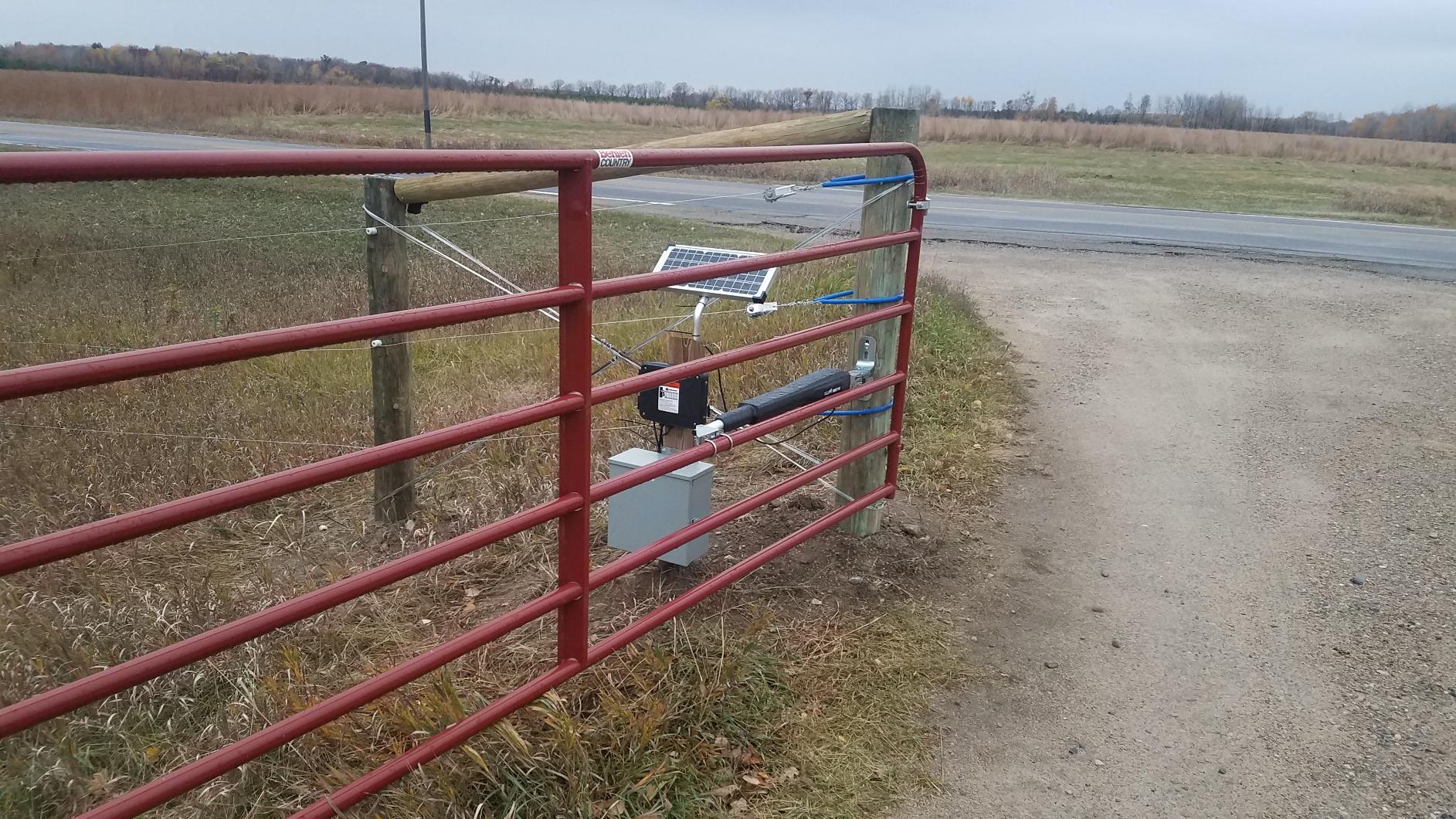 Mighty Mule MM371W-SOL Automatic Gate Opener, Solar Powered, Medium Duty for Single Swing Gates customer photo 1
