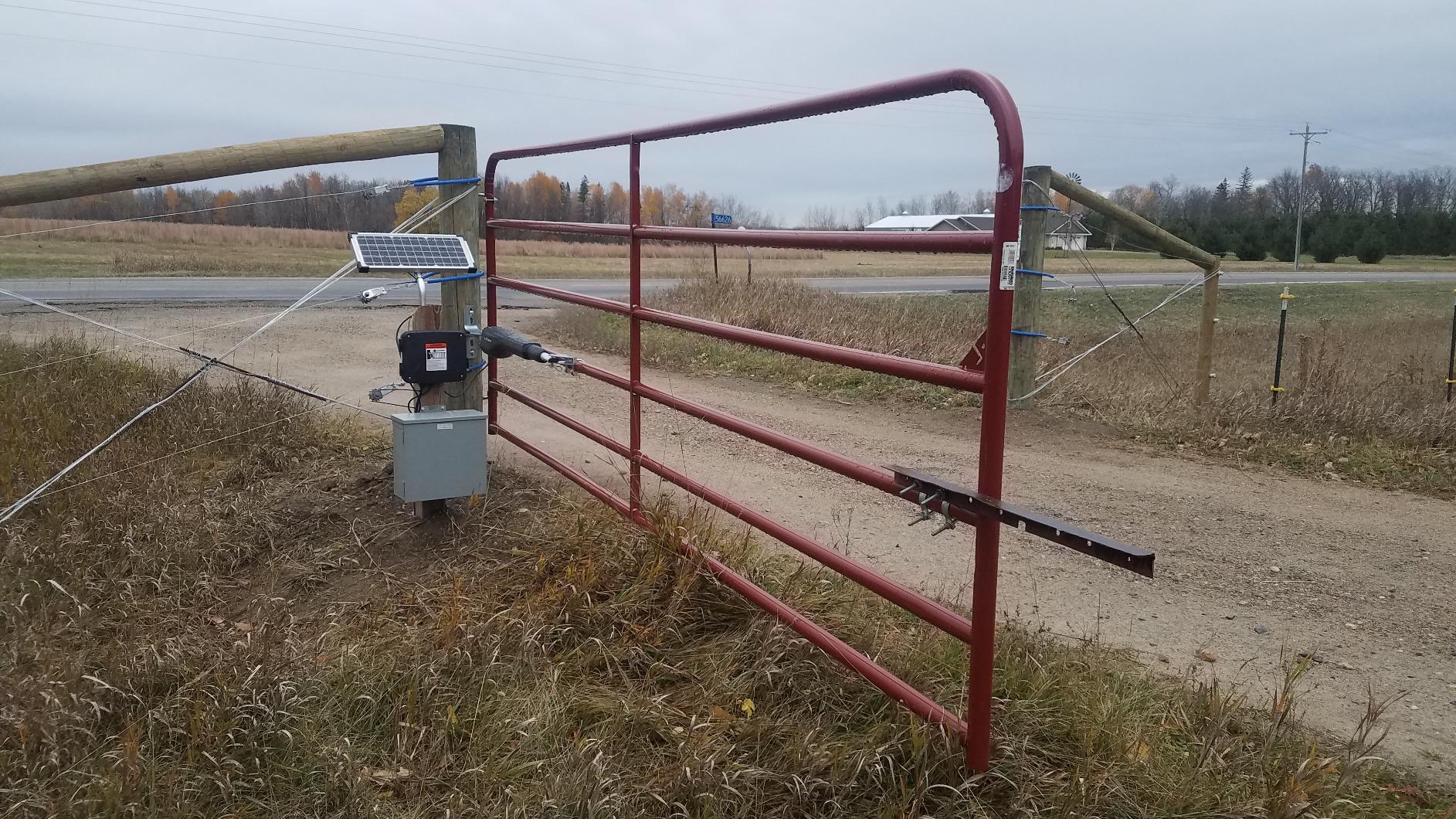 Mighty Mule MM371W-SOL Automatic Gate Opener, Solar Powered, Medium Duty for Single Swing Gates customer photo 2