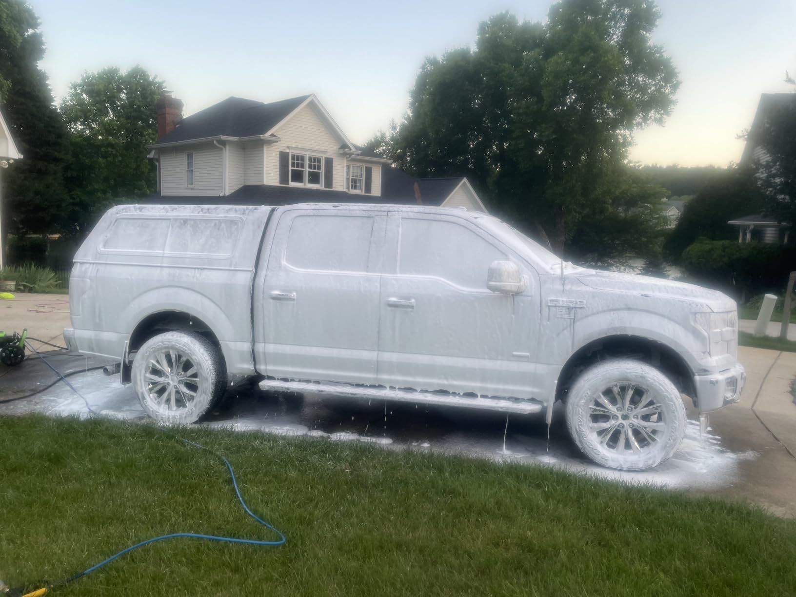 Chemical Guys Big Mouth Max Foam Cannon for Pressure Washers, 34 oz Bottle customer photo 1