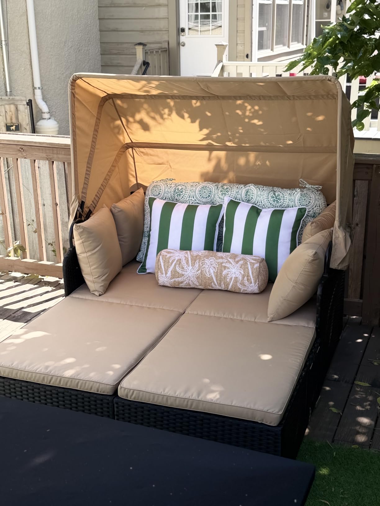 Tangkula Patio Rattan Daybed with Retractable Canopy, Patiojoy Wicker Sun Lounger with 2 Foldable Side Panels, Thick Seat & Back Cushions, for Garden, Backyard, Porch (Turquoise) customer photo 1