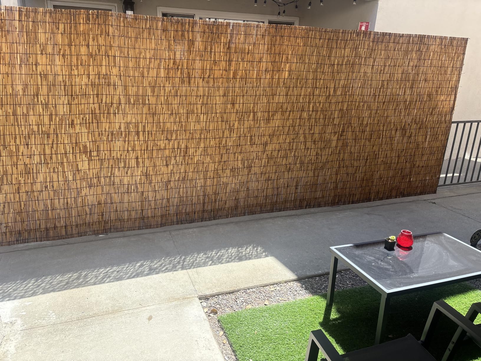 Natural Reed Fencing, 4FT X 16.4FT Reed Screen Balcony Reed Fence Bamboo Screen Fencing for Outdoor Backyard Patio (Brown) customer photo 2