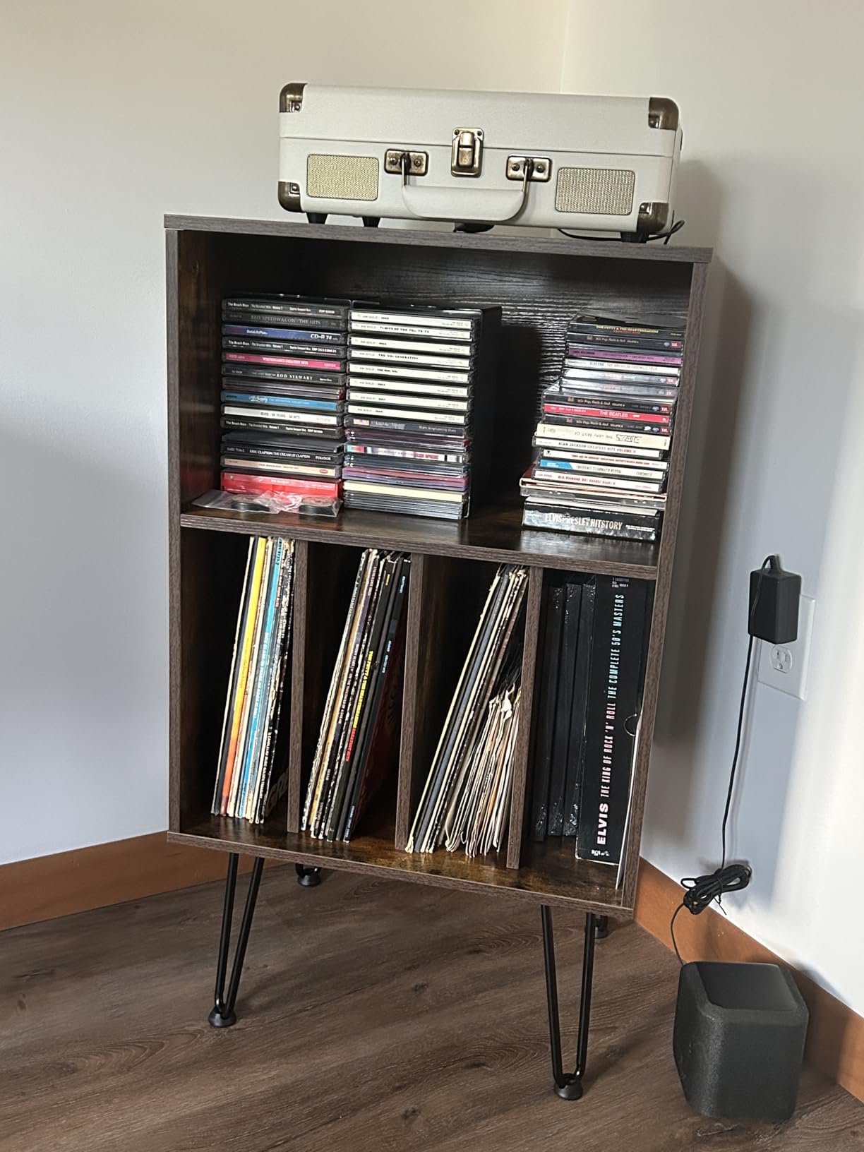 Record Player Stand with Vinyl Storage, Black | Open shelves display records and decor, spacious vinyl storage, sturdy metal legs, living rooms, bedrooms, or music spaces customer photo 1