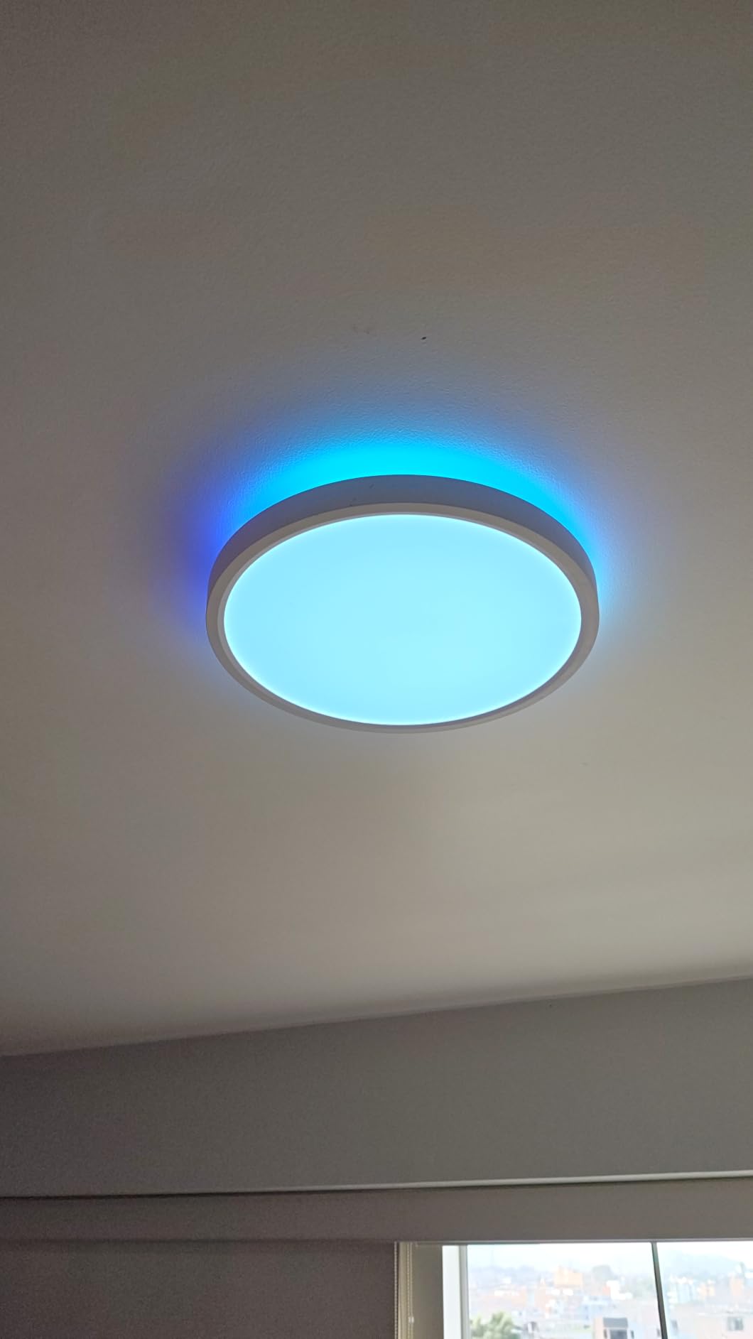 Govee Smart Ceiling Light, RGBIC 2400LM 2700K-6500K 12 Inch 1 Pack White customer photo 2