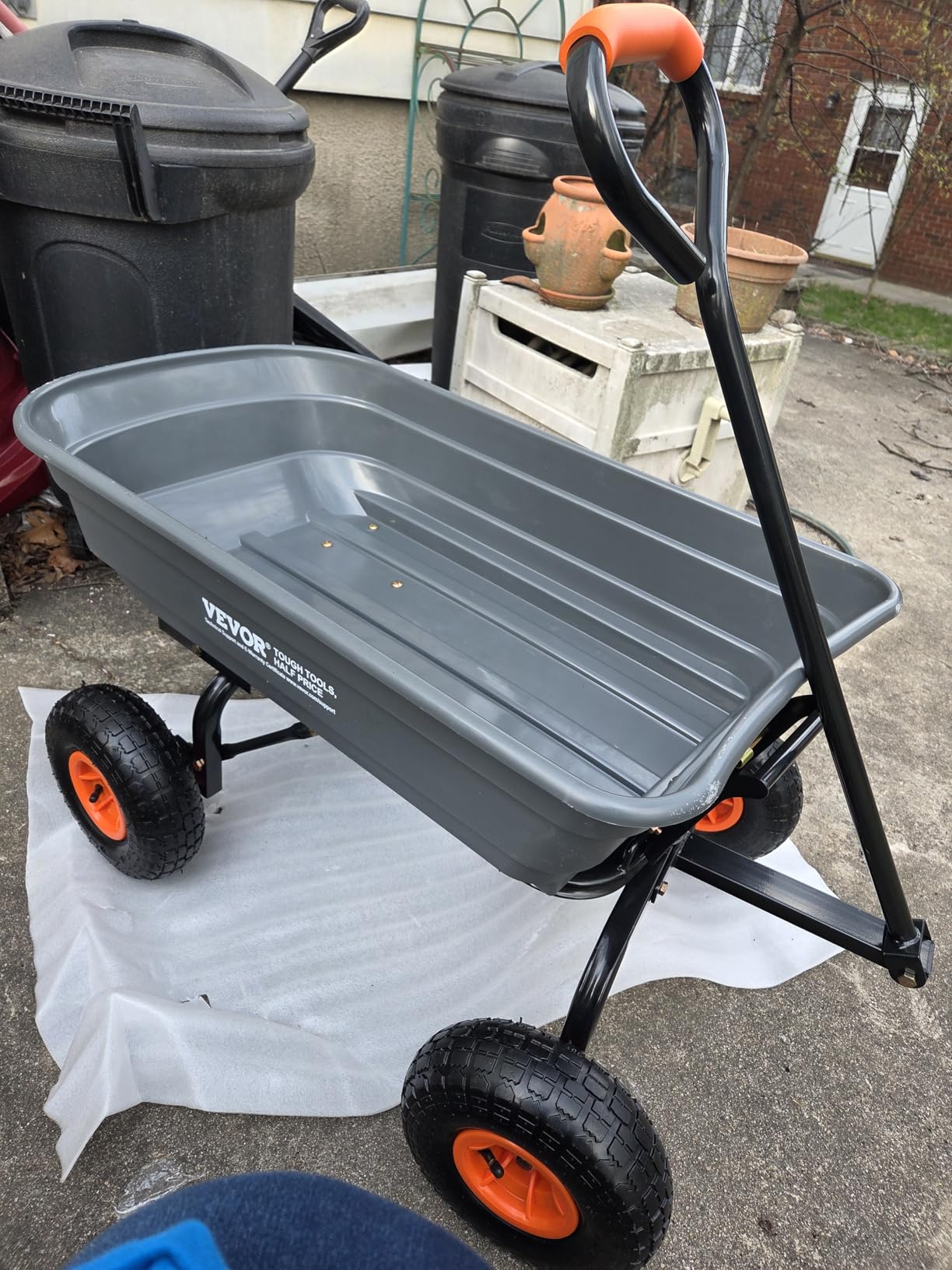 VEVOR Heavy Duty 1200lbs 7 Cu.Ft Wheelbarrow Garden Dump Cart Wagon | 2-in-1 Convertible Handle to Trailer For ATV Mower Tractor, 13in All Terrain Wheels customer photo 2