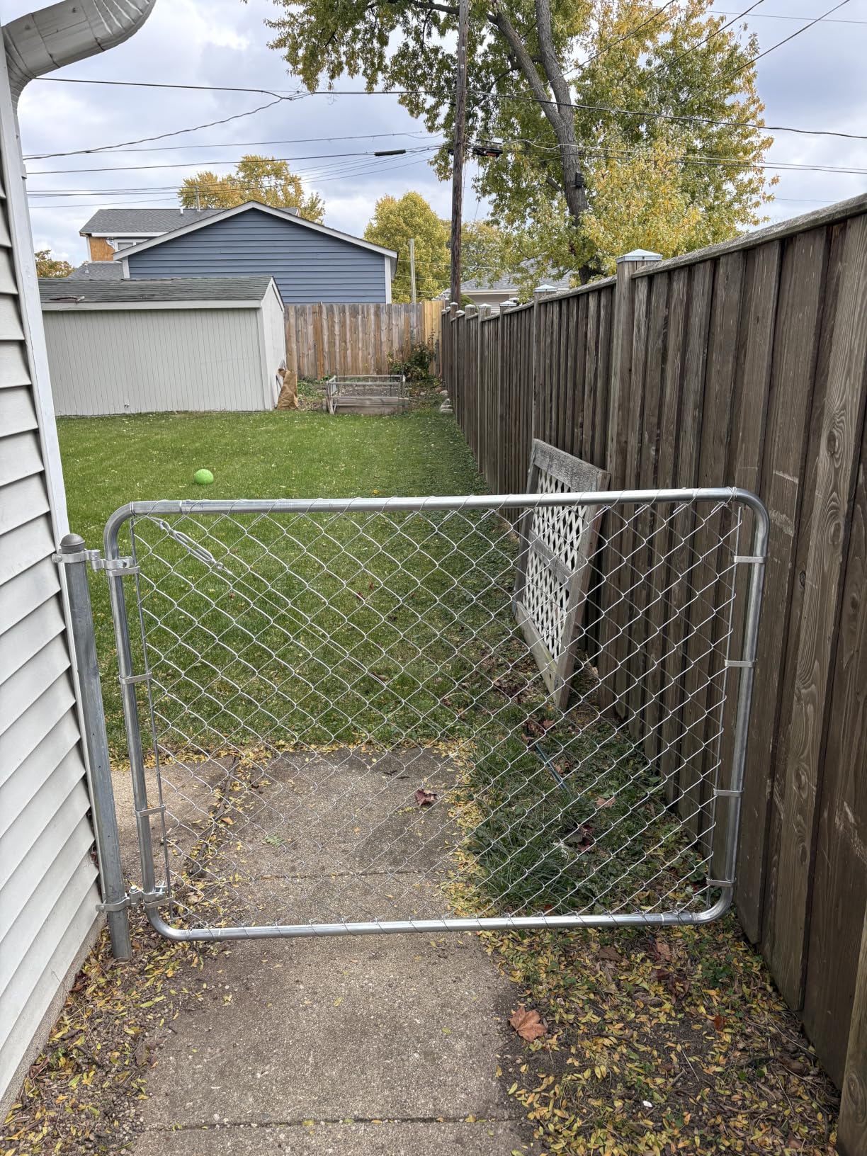 VEVOR Chain Link Fence Gate, 72 x 48 in, Adjustable Chain Link Fence Panel, Rust-Resistant Galvanized Fencing Gate for Farm customer photo 1