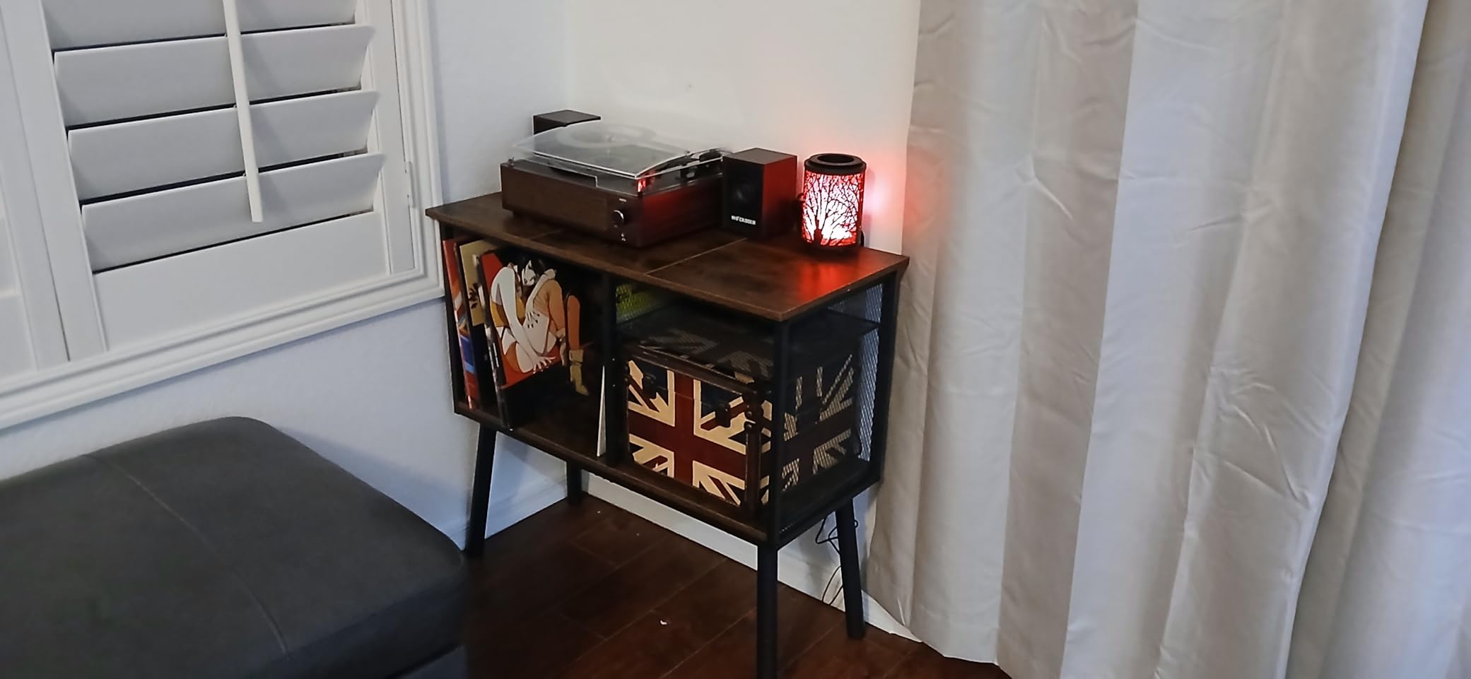 Record Player Stand with Adjustable Divider Vinyl Storage Holder Up to 200 Albums Mid-Century Large Record Player Table Vinyl Holder Turntable Stand End Table for Bedroom & Living Room, Patent Pending customer photo 1