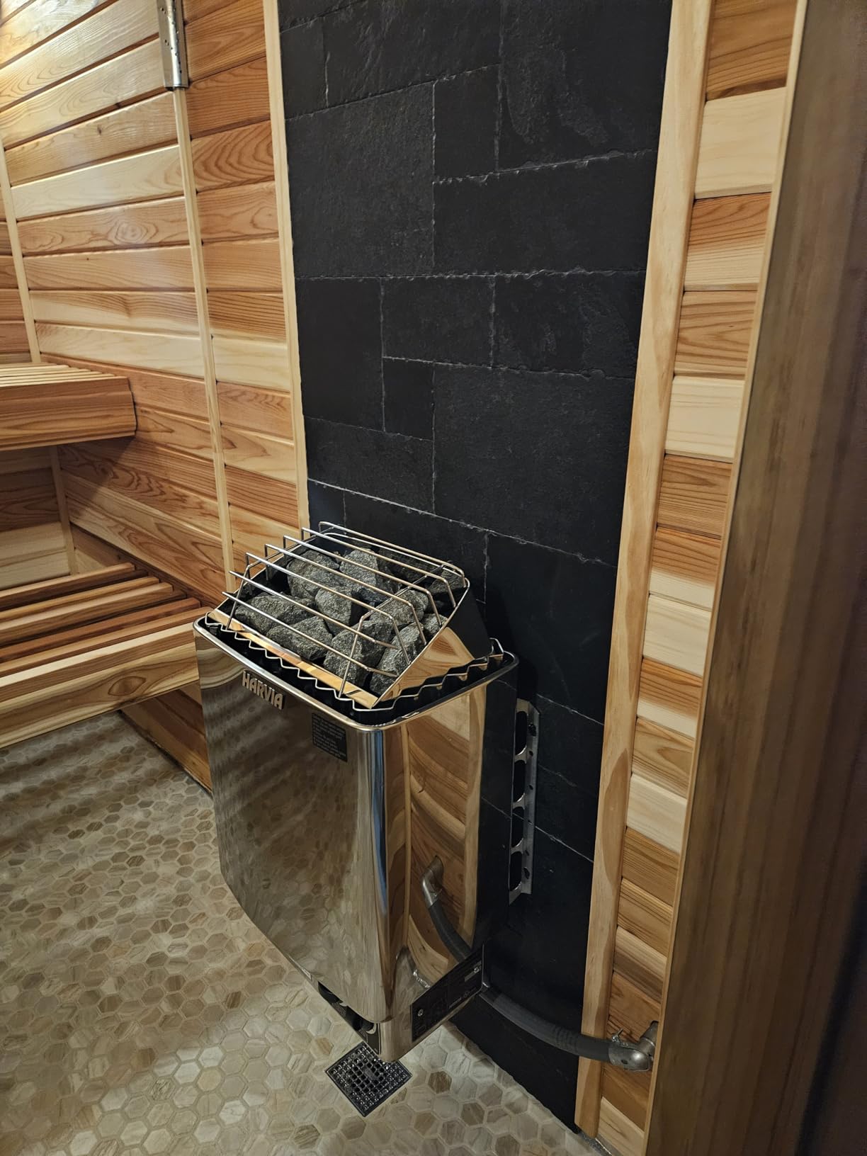 Harvia KIP80B, KIP Series, 8kW Sauna Heater, Built-in Controls(Sauna Stones Included) customer photo 1
