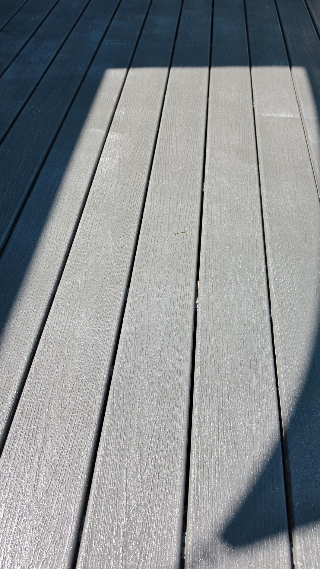 Coatings TracSafe Anti-Slip Color Coat, Textured Real Stone Formula, Decorative High Strength Coating for Concrete, Shell Grey, 1 Gallon (3.6L) customer photo 1