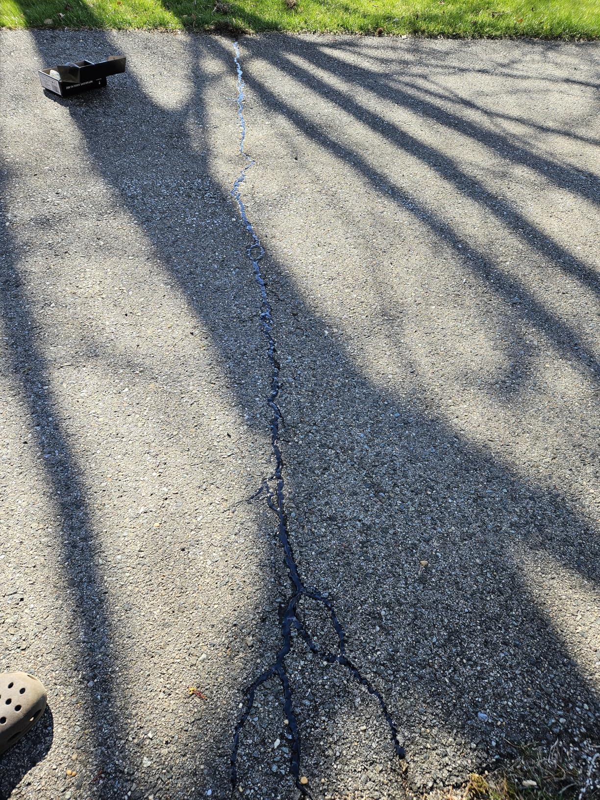 Asphalt Crack Filler, 5.3LB High Elasticity Concrete Crack Repair Sealant | Self Leveling Waterproof Repair Sealant for Driveway, Walkway, Blacktop Concrete Joint, Outdoor Quick Drying Sealer - Black customer photo 2