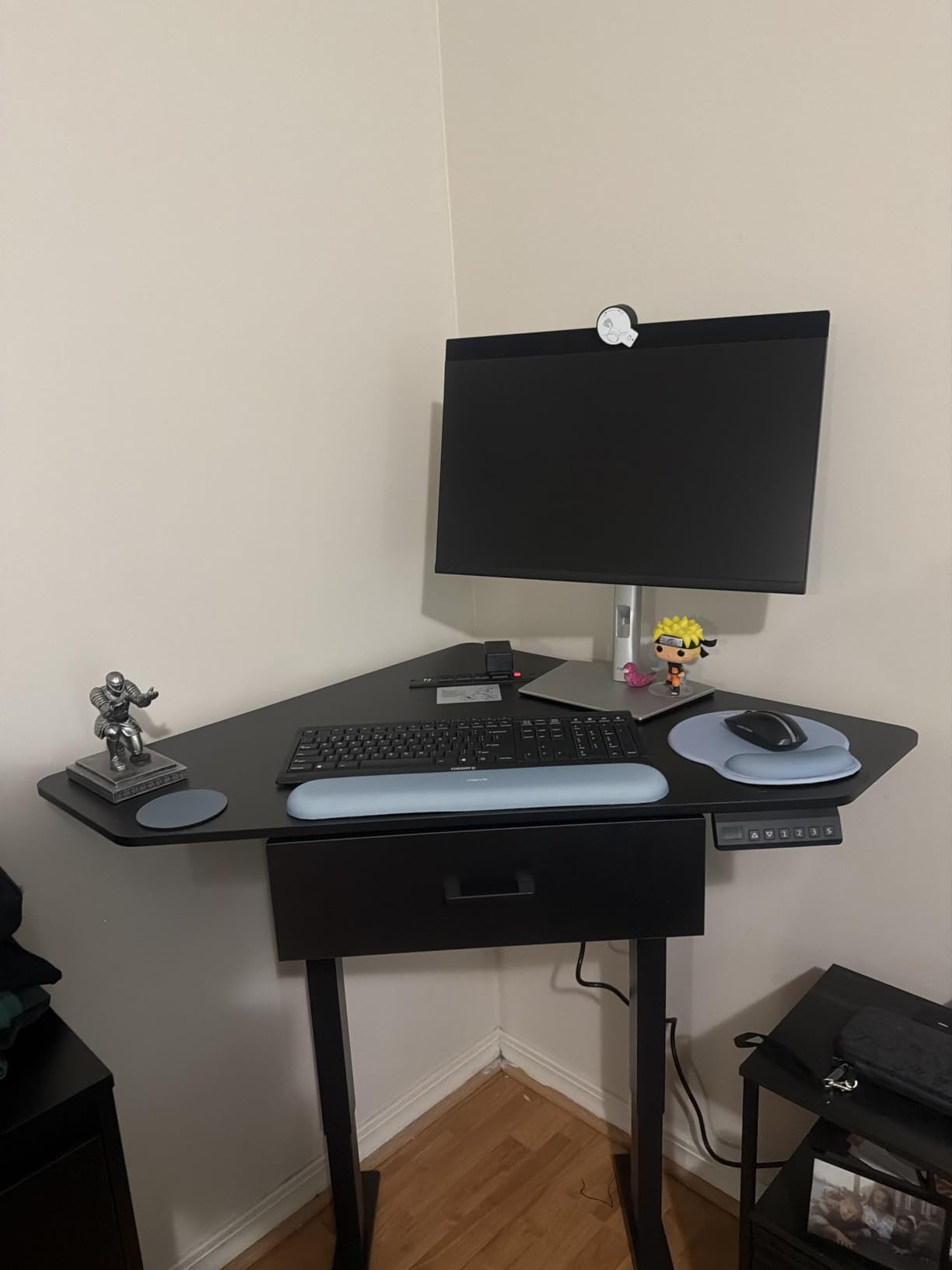 SEDETA Corner Electric Standing Desk, 32'' Small Height Adjustable Computer Desk with Drawer for Gaming, Small Space, Stand up Home Office Writing Desk, Rustic Brown customer photo 1