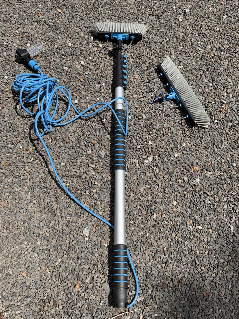 Solar Panel and Window Cleaning Kit with 18ft Extendable Pole, 2 Water Fed Brushes, 33ft Hose customer photo 2