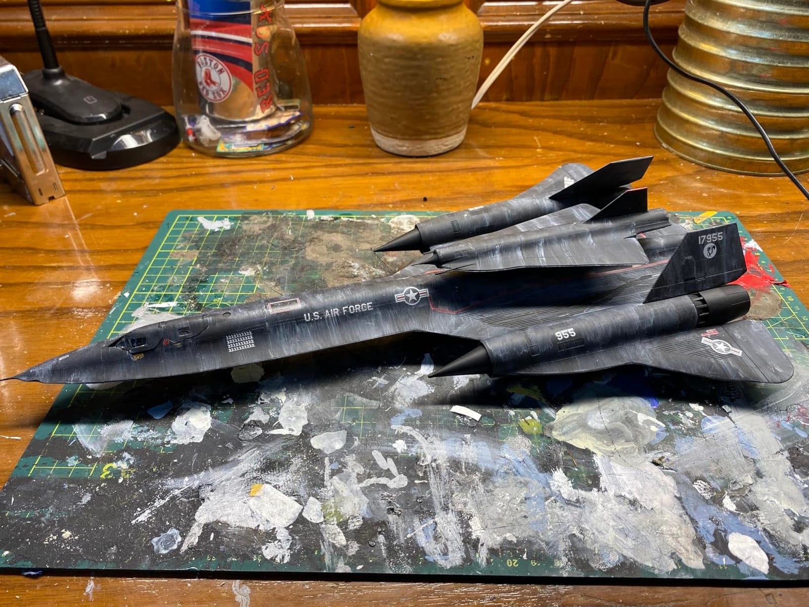 Revell 85-5810 SR-71 Blackbird 1:72 Scale 66-Piece Skill Level 4 Model Airplane Building Kit customer photo 1