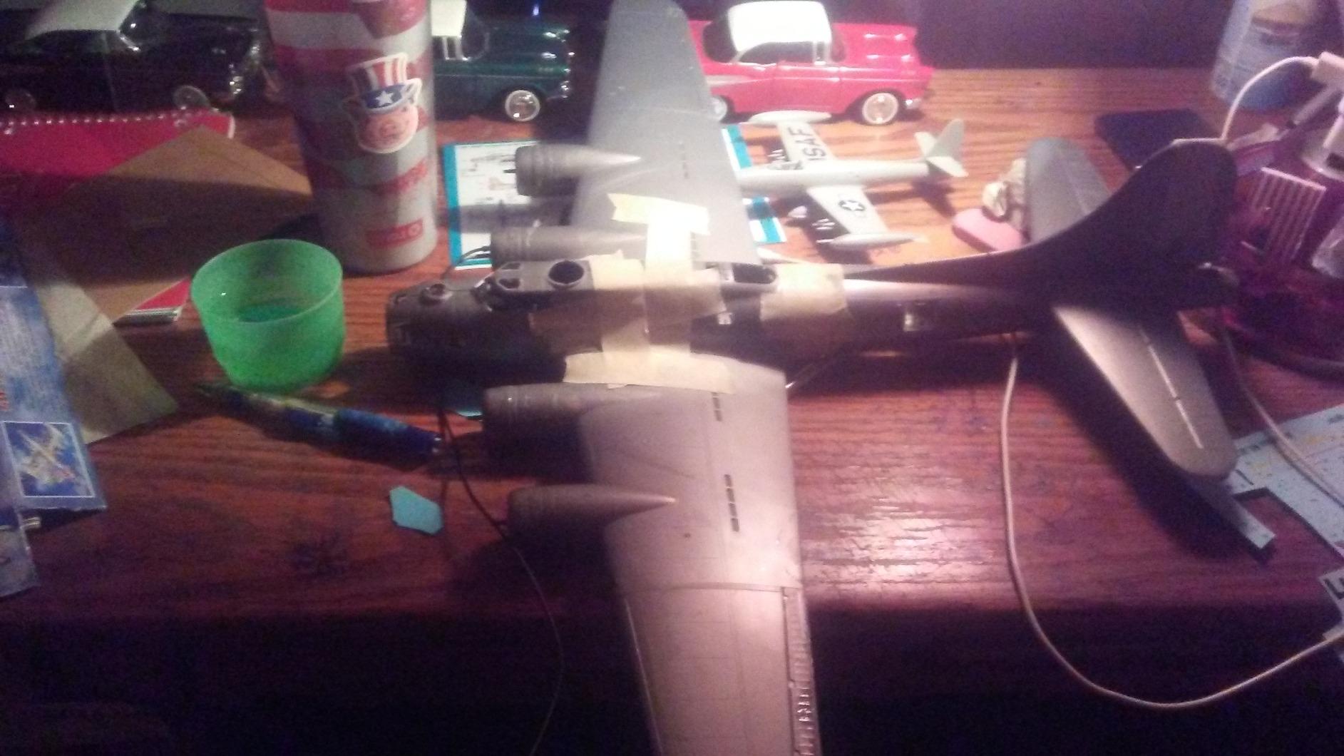 Revell B17G Flying Fortress 1: 48 Scale customer photo 2