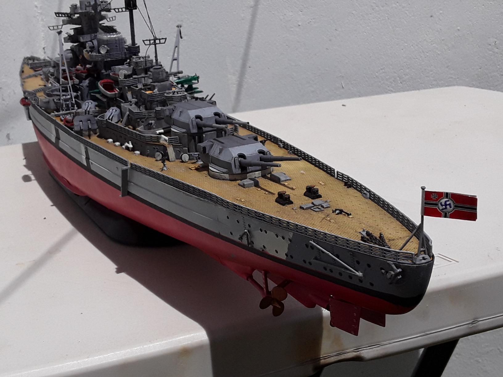 Revell Germany 05040 Battleship Bismarck Model Kit customer photo 1