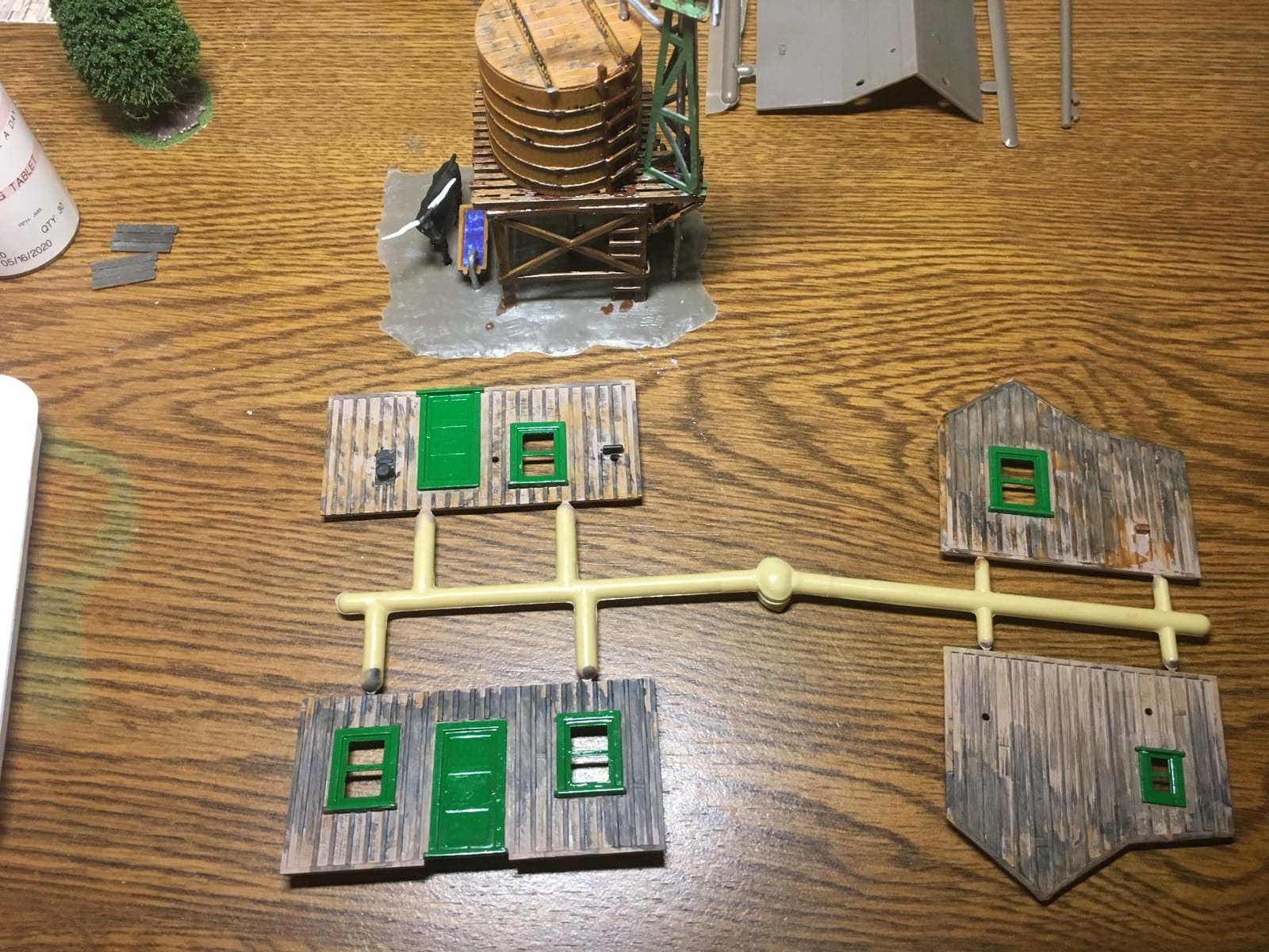 Life-Like Trains HO Scale Building Kits - Western Homestead customer photo 1