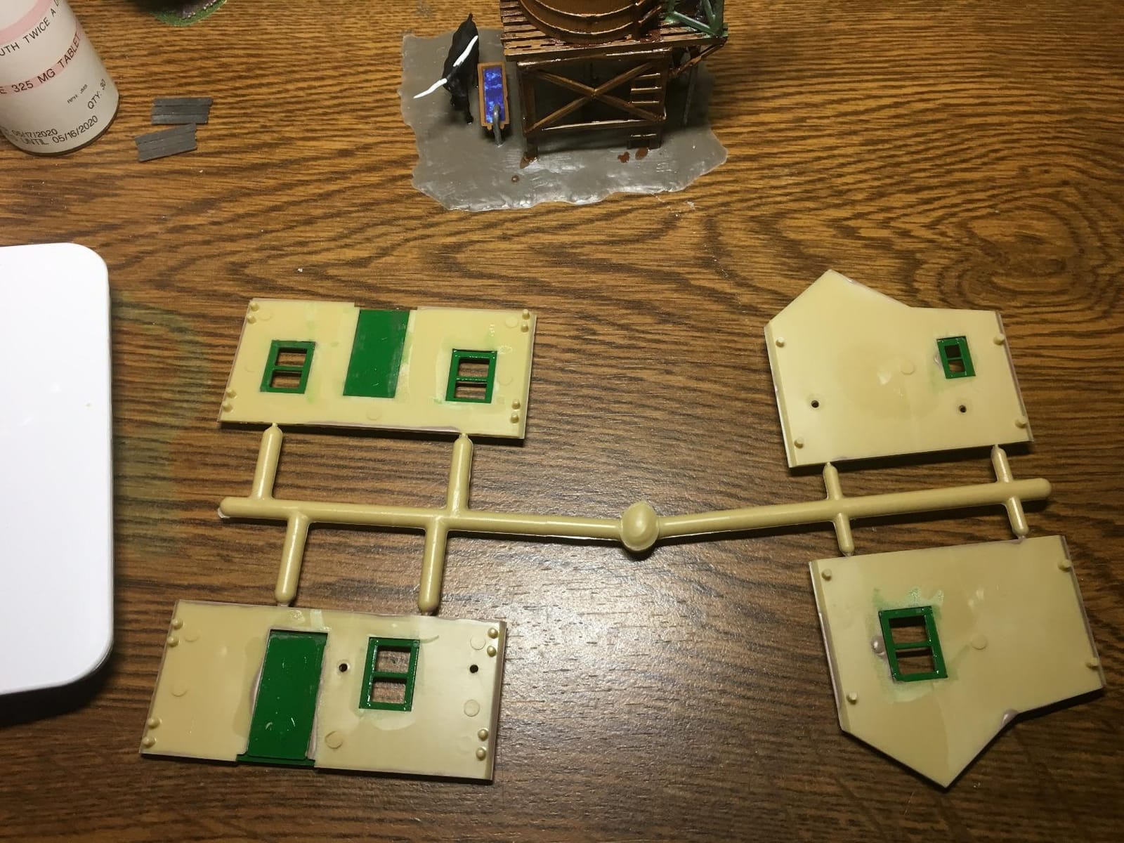 Life-Like Trains HO Scale Building Kits - Western Homestead customer photo 2