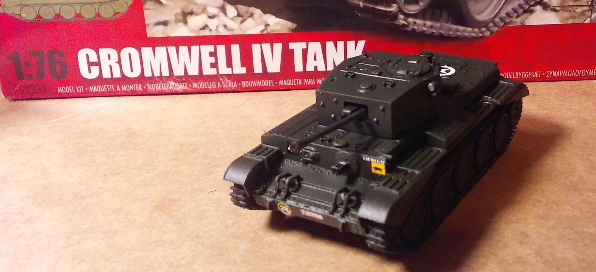 Airfix A02338 Cromwell Cruiser Model Building Kit, 1:76 Scale Small customer photo 2
