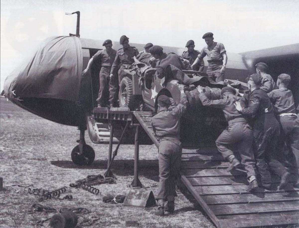 Italeri Models AS 51 Horsa MK.I with British Paratroops Airplane Model Building Kits customer photo 1