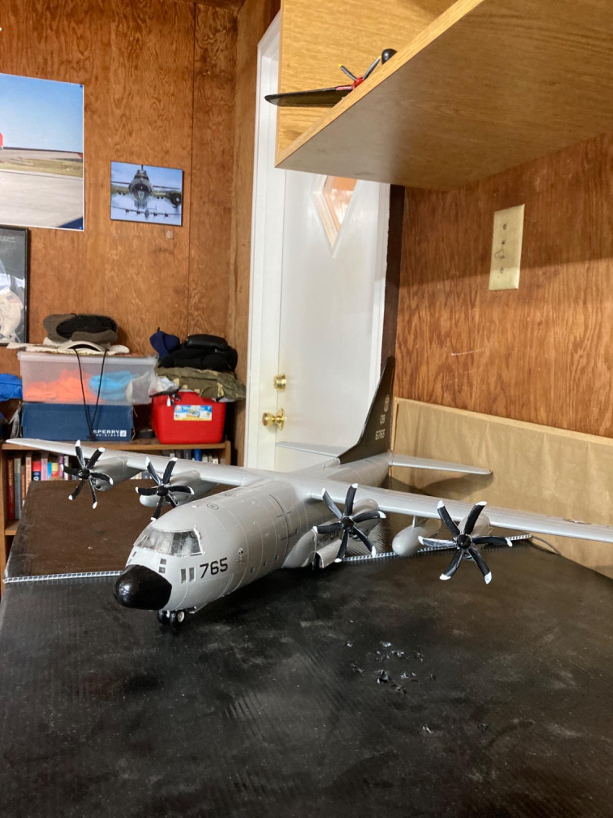 Italeri Models Hercules C-130J C5 Aircraft Kit customer photo 1