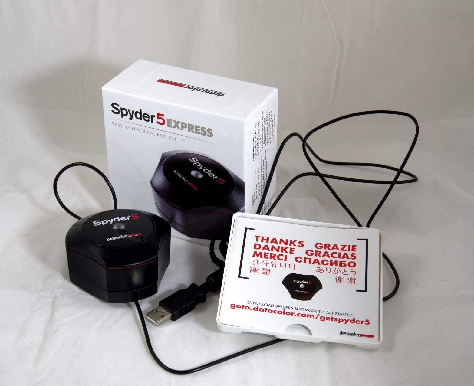 Datacolor Spyder5EXPRESS - Designed for Hobbyist Photographers (S5X100) customer photo 1