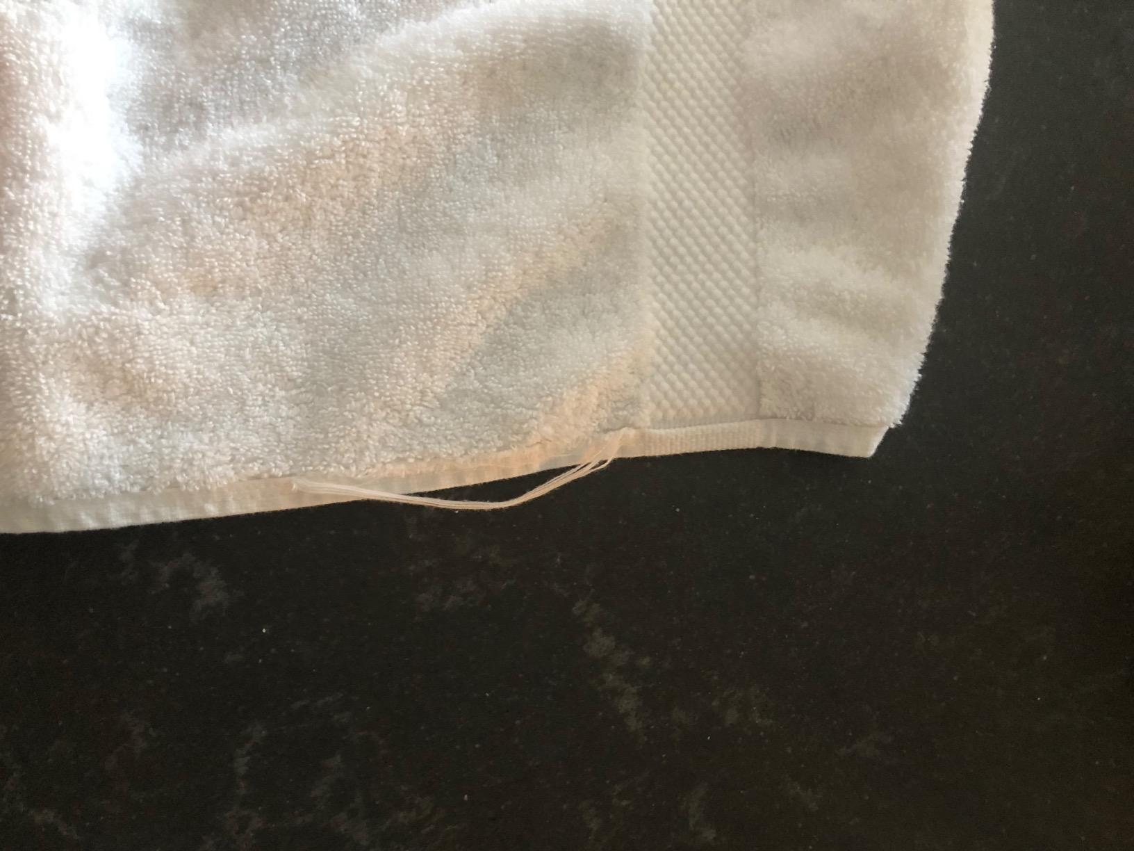 White Classic Luxury Bath Towels Set of 4 Large - 700 GSM Turkish Cotton Ultra Soft Bath Towels 27x54 customer photo 2