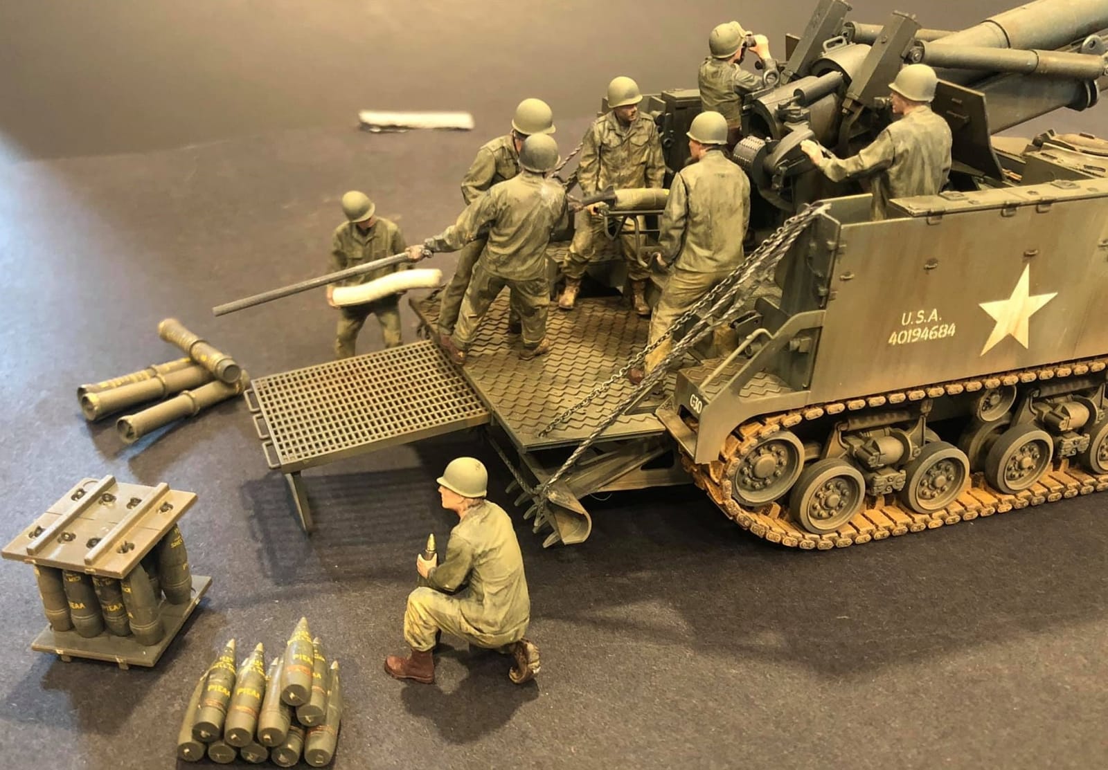 Tamiya Models U.S. Self-Propelled 155Mm Gun M40 1/35 Toy, Beige customer photo 1