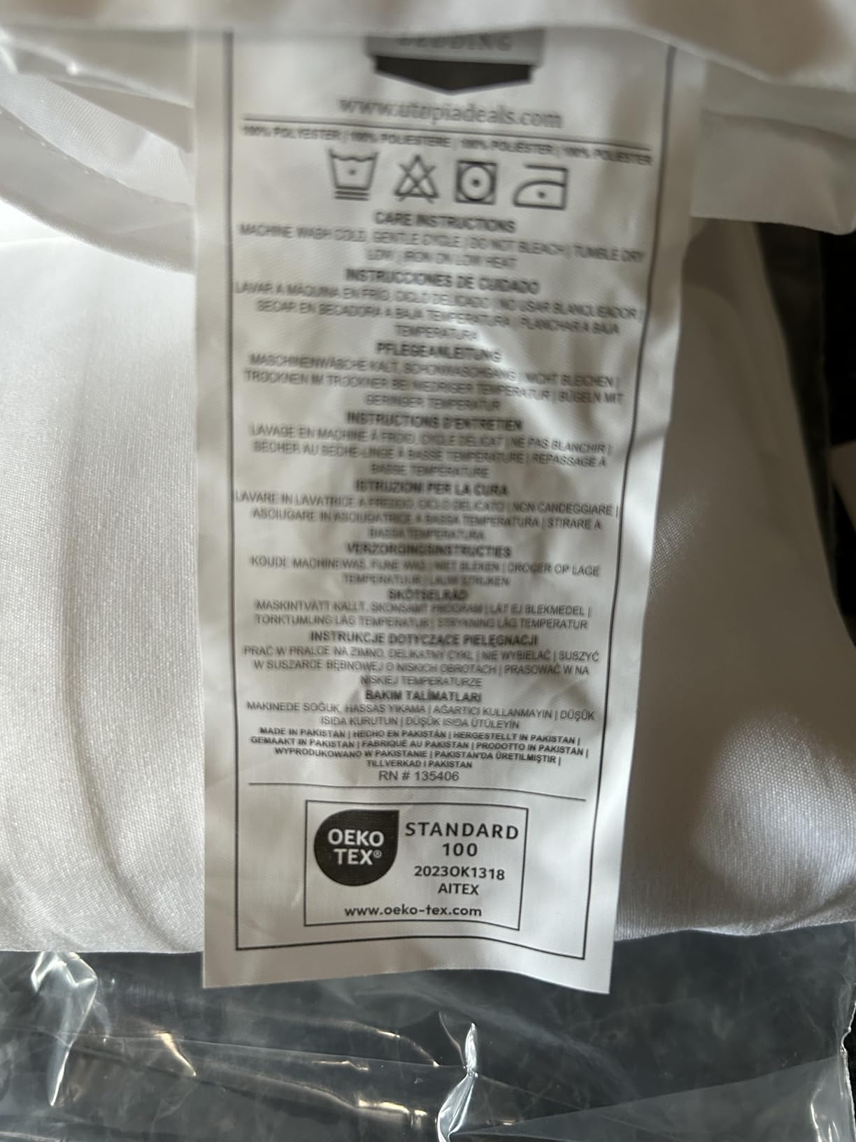 Utopia Bedding Queen Bed Skirt - Soft Quadruple Pleated Ruffle - Easy Fit with 16 Inch Tailored Drop - Hotel Quality, Shrinkage and Fade Resistant, White customer photo 2