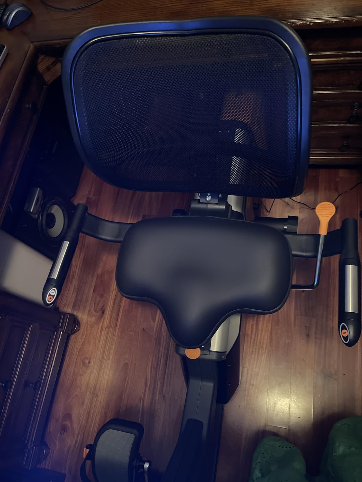3G Cardio Elite RB X Recumbent Exercise Bike - FreeSync FTMS Bluetooth Smart App Connectivity - Compact 49