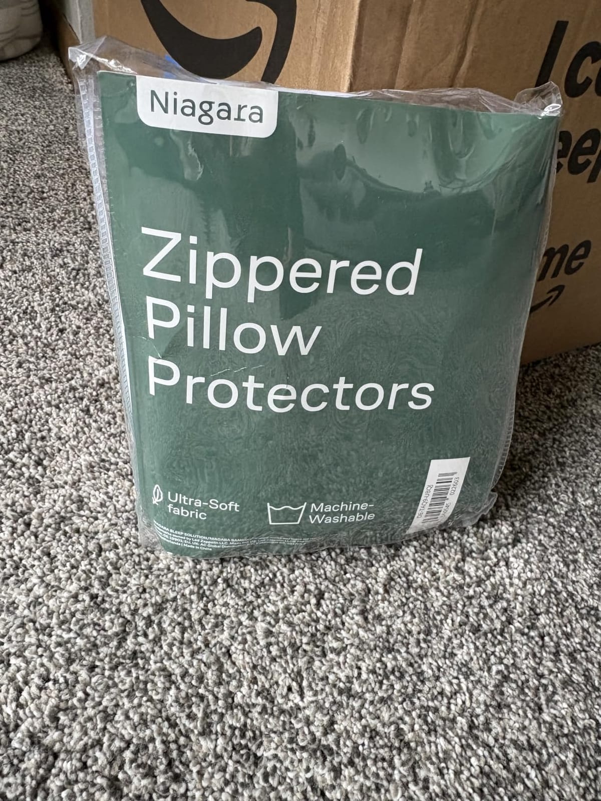 Ultra Soft Pillow Protectors with Zipper - Standard Size - Set of 4 - White | 100% Protection Against Stains, Dust & Dirt, Breathable Pillow Covers, Machine Washable customer photo 1