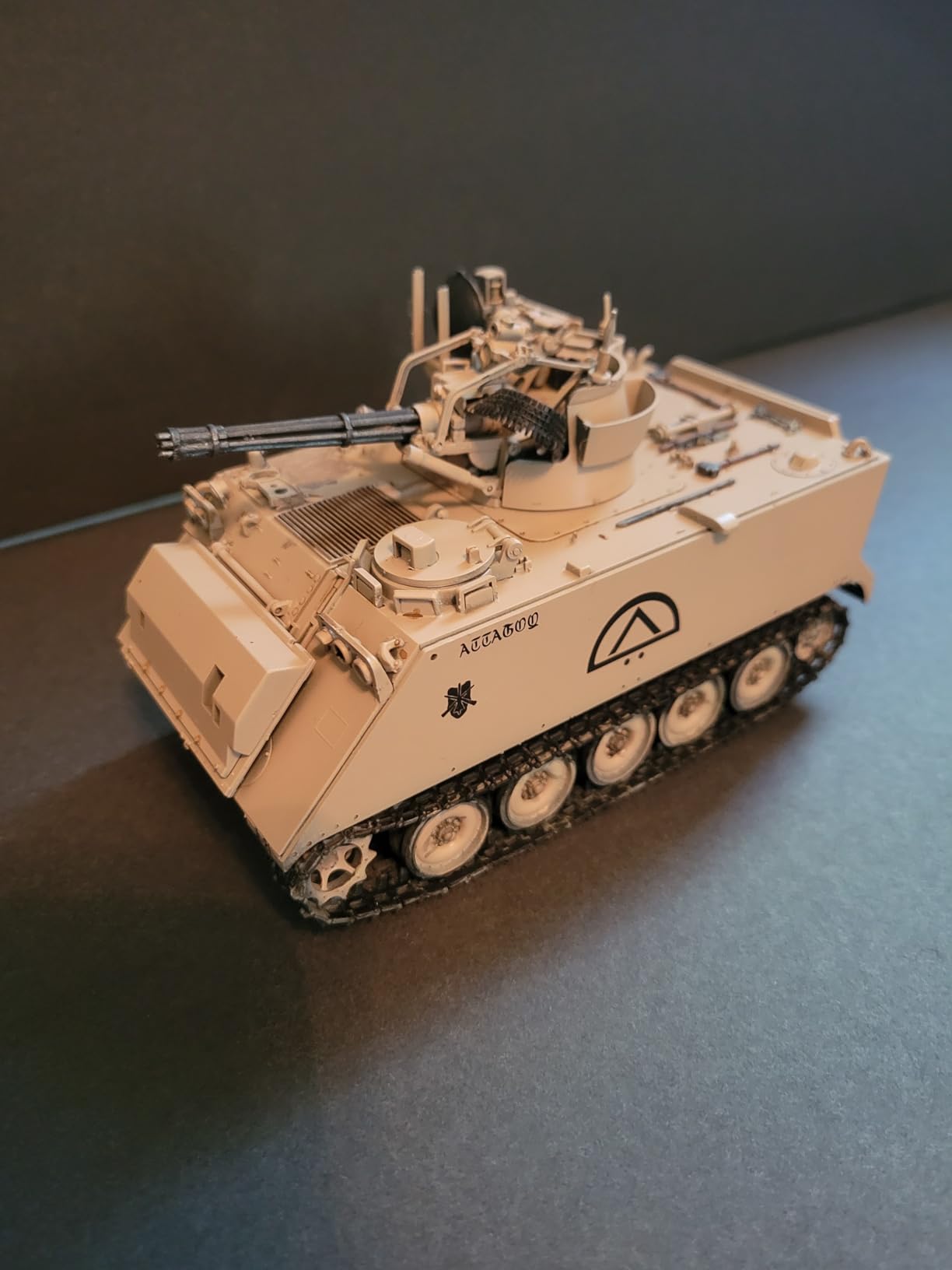 Academy Hobby Model Kits Scale Model : Armor Tanks & Artillery Kits (1/35 M163 Vulcan Air Defense System) customer photo 1