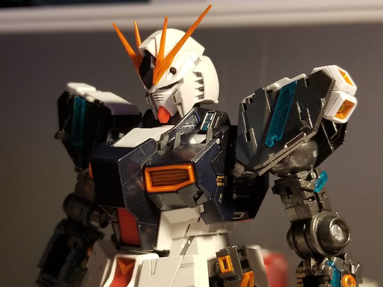 Bandai 5055454 Rx-93 Nu Gundam (Ver. Ka) MG Model Kit, from Char'S Counterattack,White/Black customer photo 1