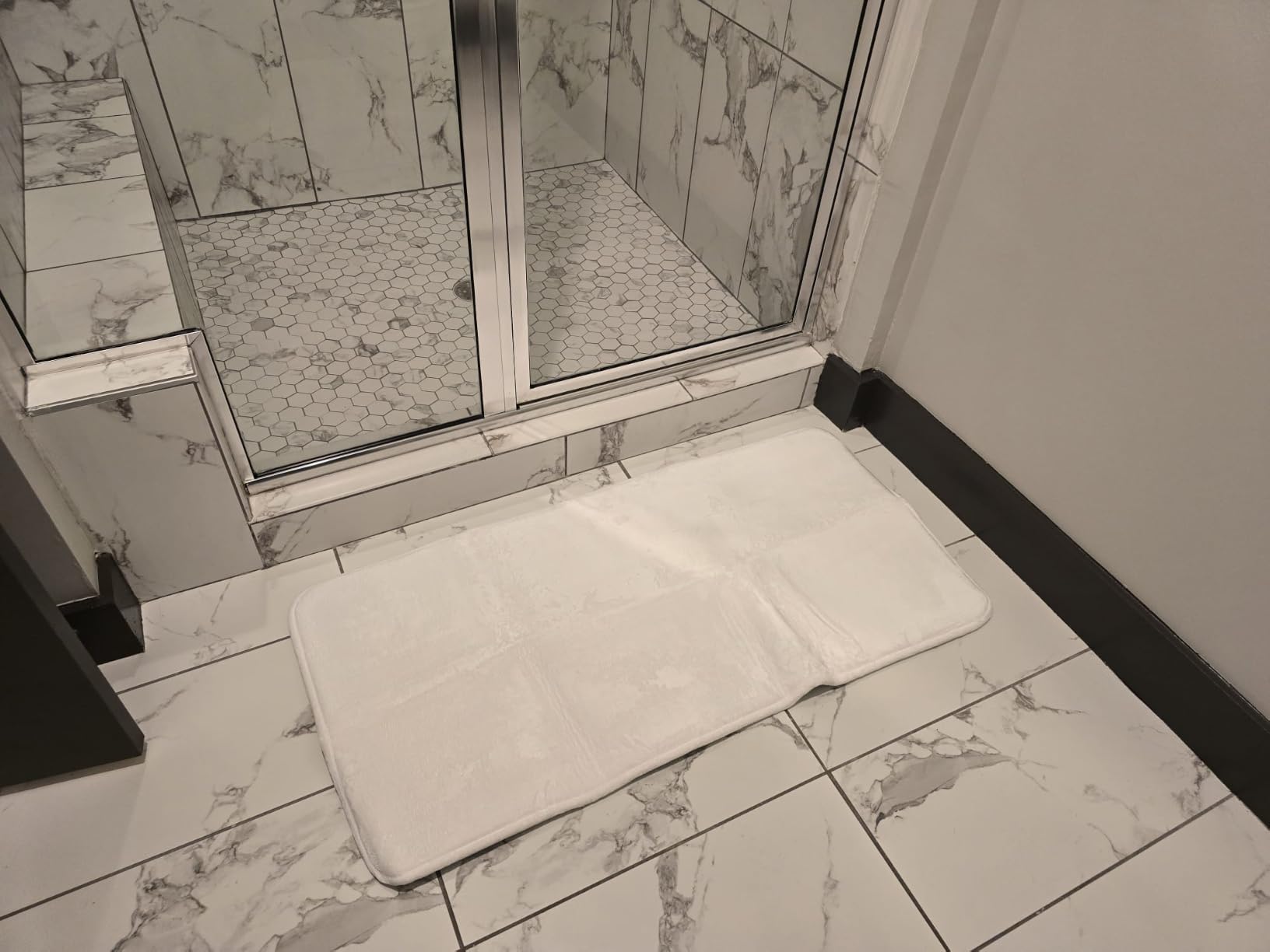 GORILLA GRIP Memory Foam Bath Rug for Bathroom, 24x17 Gray | Soft Absorbent Velvet Bathmat, Durable Grip Dots on Underside, Machine Washable, Carpet Room Decor for Shower Floor customer photo 1