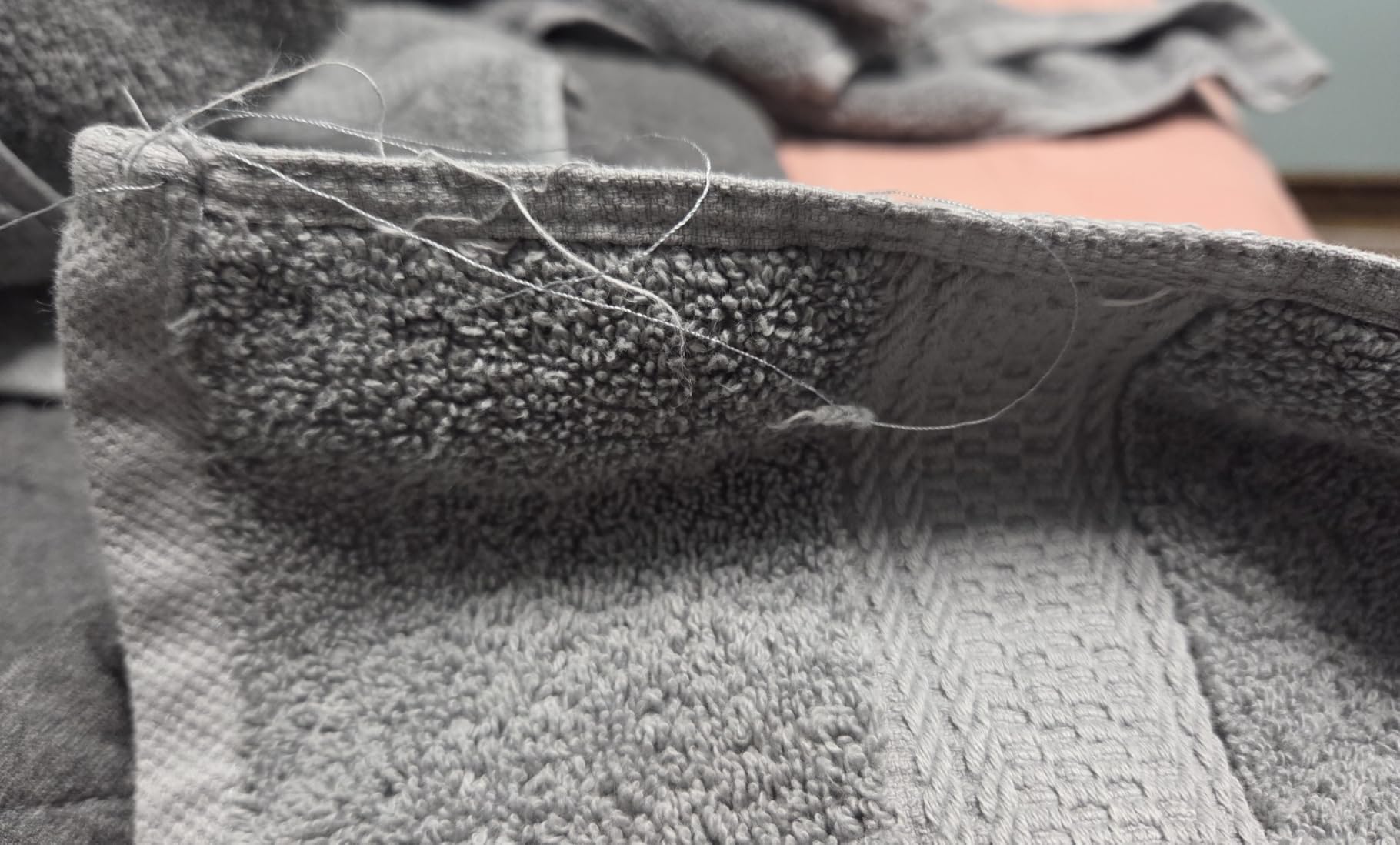 Utopia Towels 4 Pack Premium Bath Towels Set, 27 by 54 Inches, 100% Ring Spun Cotton 600GSM, Lightweight and Highly Absorbent Quick Drying Towels, Perfect for Daily Use, Grey customer photo 2