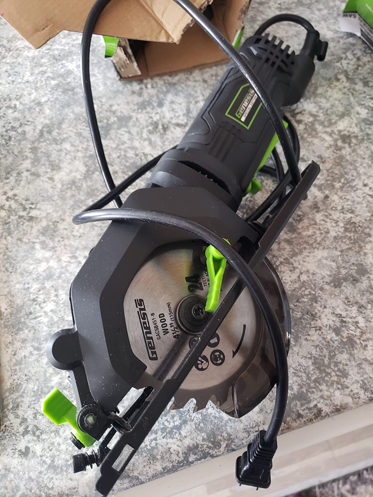 Genesis GCS445SE 4.0A 4-1/2-Inch Compact Circular Saw | 24T Carbide-Tipped Blade | 3,500 RPM | 45° Bevel | Depth Adjustment | Parallel Guide | Vacuum Adapter customer photo 1