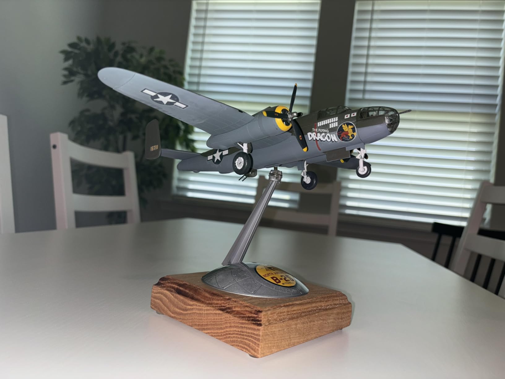 ATLANTIS TOY & HOBBY Plastic Model Kit with Swivel Stand - B-25 Flying Dragon customer photo 2
