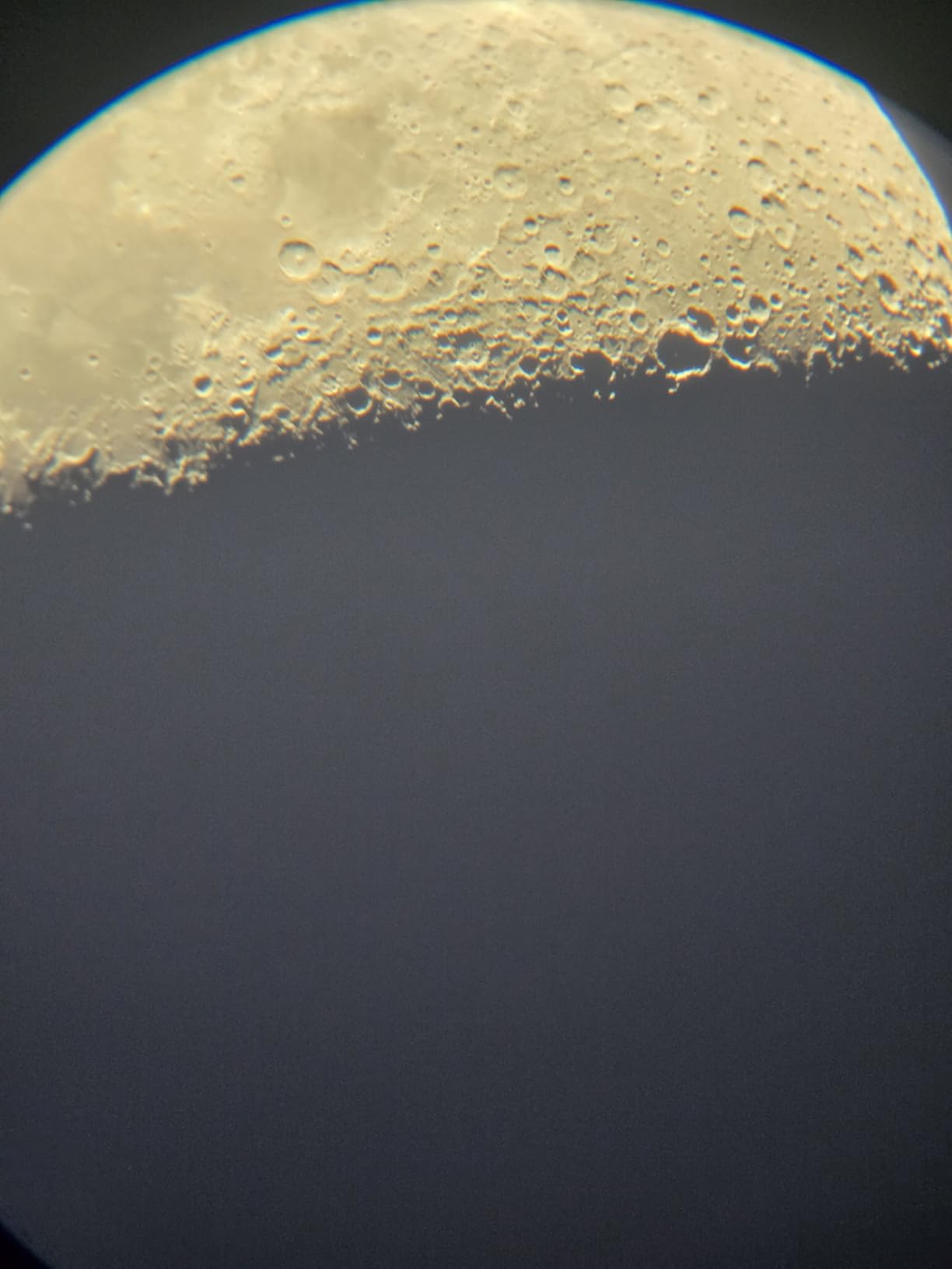 Celestron StarSense Explorer LT 114AZ Newtonian Smartphone Guided Telescope | Smartphone App Sky Navigation, Manual Reflector Telescope, Beginner Deep-Sky Telescope, Bright Celestial Views, Portable customer photo 2