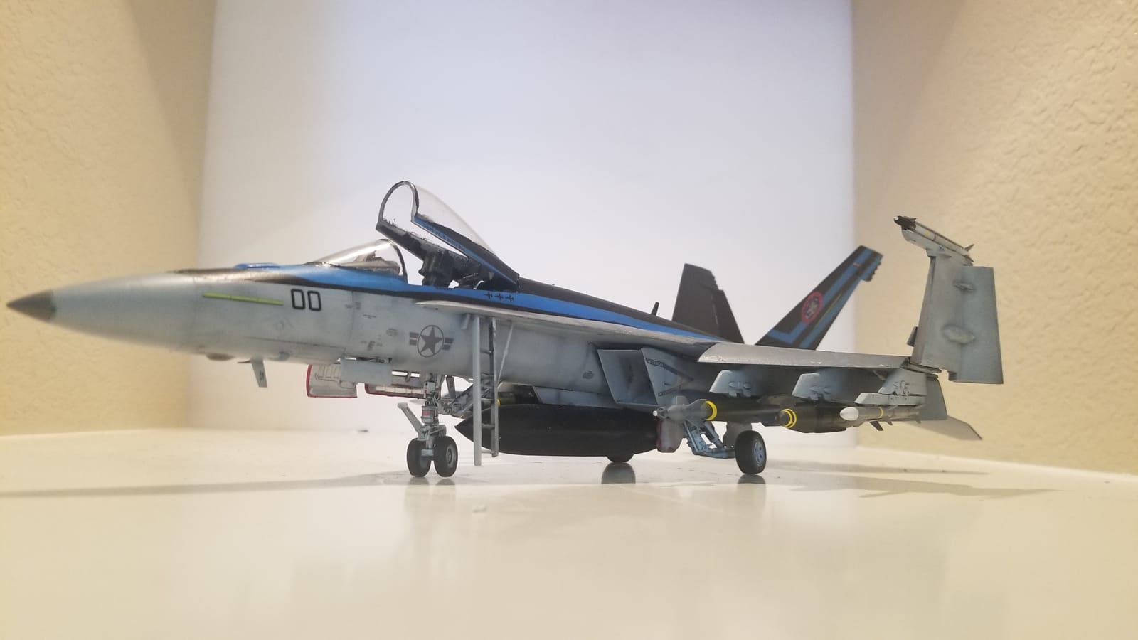 Revell Maverick's F/A-18 Super Hornet Plastic Model Kit customer photo 1