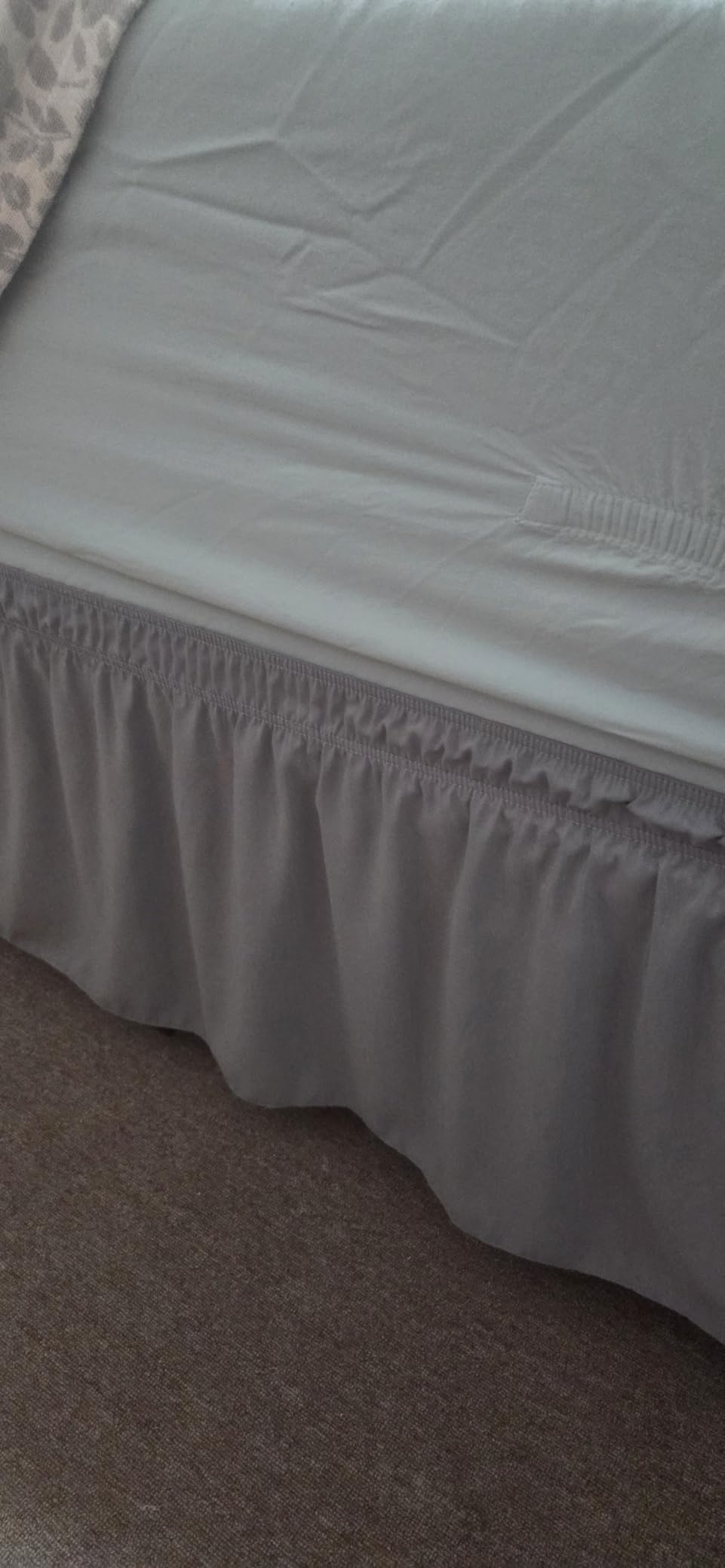 Wrap Around Queen Size Bed Skirt 12 Inch Drop-Elastic Dust Ruffle White | Adjustable Pleated Bedskirt-Easy Fit Wrinkle Resistant Washable Hotel Quality Fabric Bed Skirting-Master Guest Bedroom Rental customer photo 1