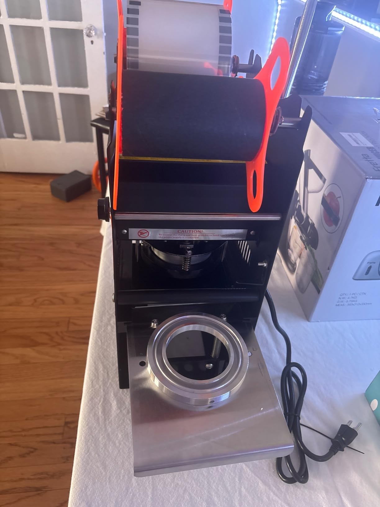 JIAWANSHUN Manual Cup Sealing Machine Electric Cup Sealer for Bubble Boba Milk Tea Cup Sealer for Height 170mm φ90mm/95mm Plastic and Paper Cup (110V) customer photo 2