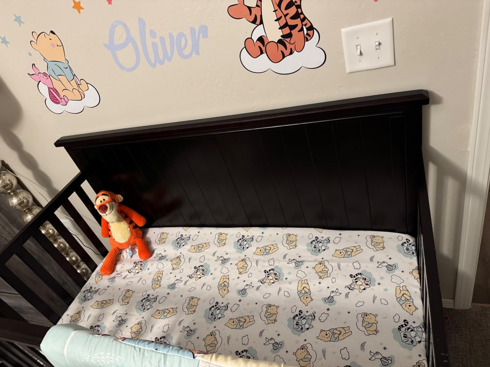 Lambs & Ivy Disney Baby Winnie the Pooh Hugs 3Pc Nursery Crib Bedding Set | Set Includes Quilt, Fitted Sheet, & Crib Skirt, Machine Washable, Fits Standard Size Crib 52
