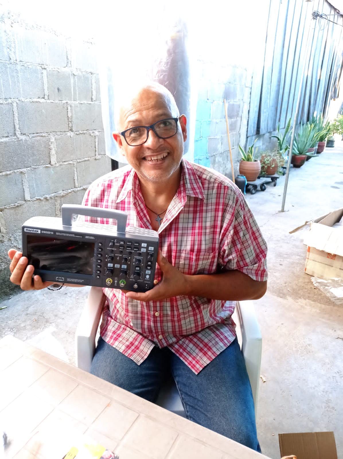 Hantek DSO2D15 Digital Storage Lab Oscilloscopes150MHz Bandwidth 2CH customer photo 1