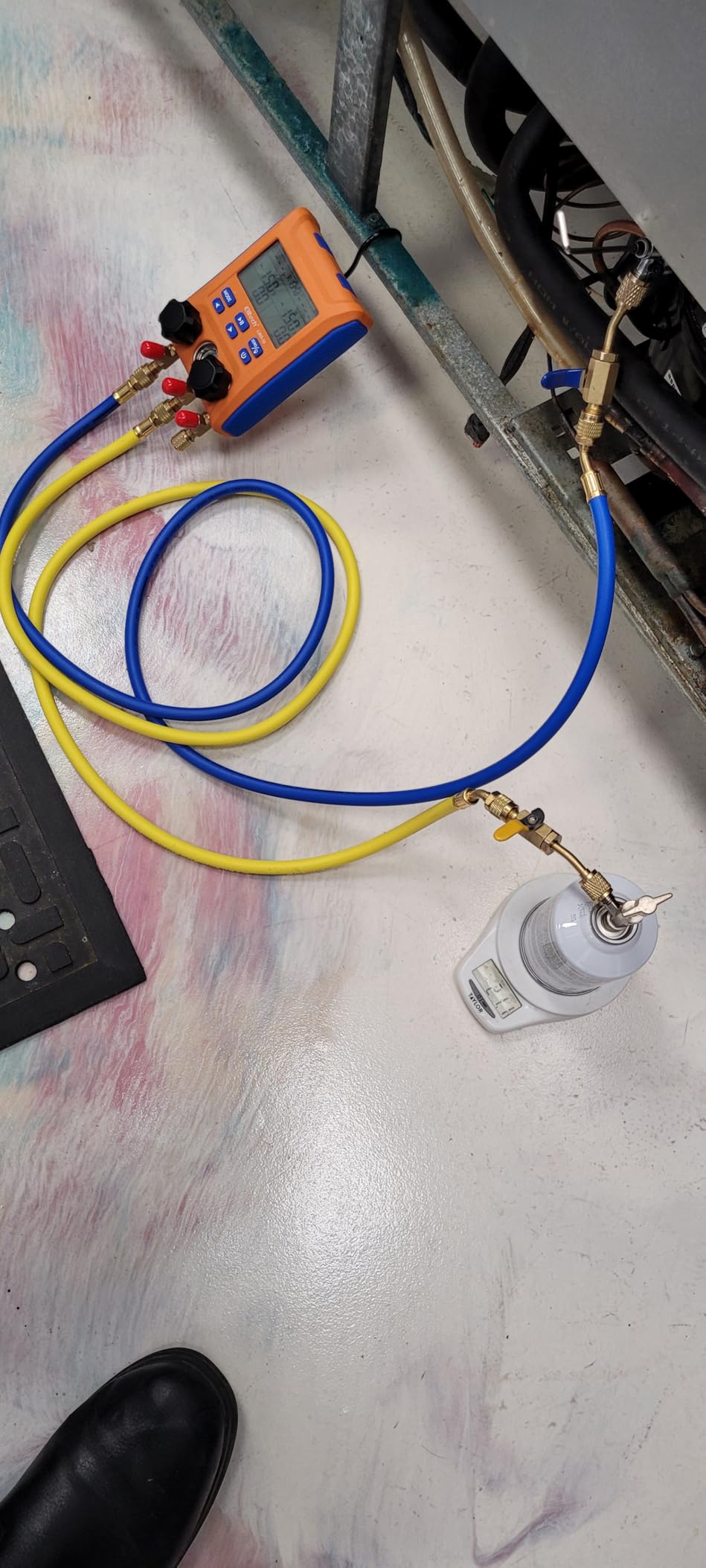 Elitech LMG-10 2-Way HVAC Manifold with Wired Temp Clamps customer photo 1
