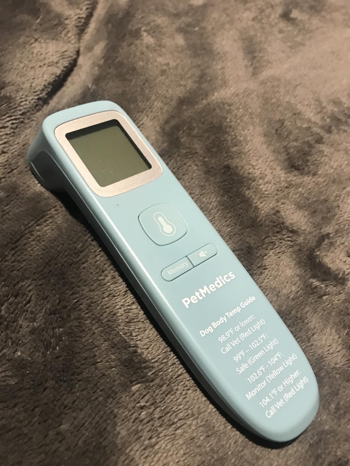 PetMedics by iHome Dog Thermometer for Pets Ear or Belly No Contact Scan - Large Number Digital Lit Display - Batteries Included - Canine and Pet Fever Detection customer photo 2