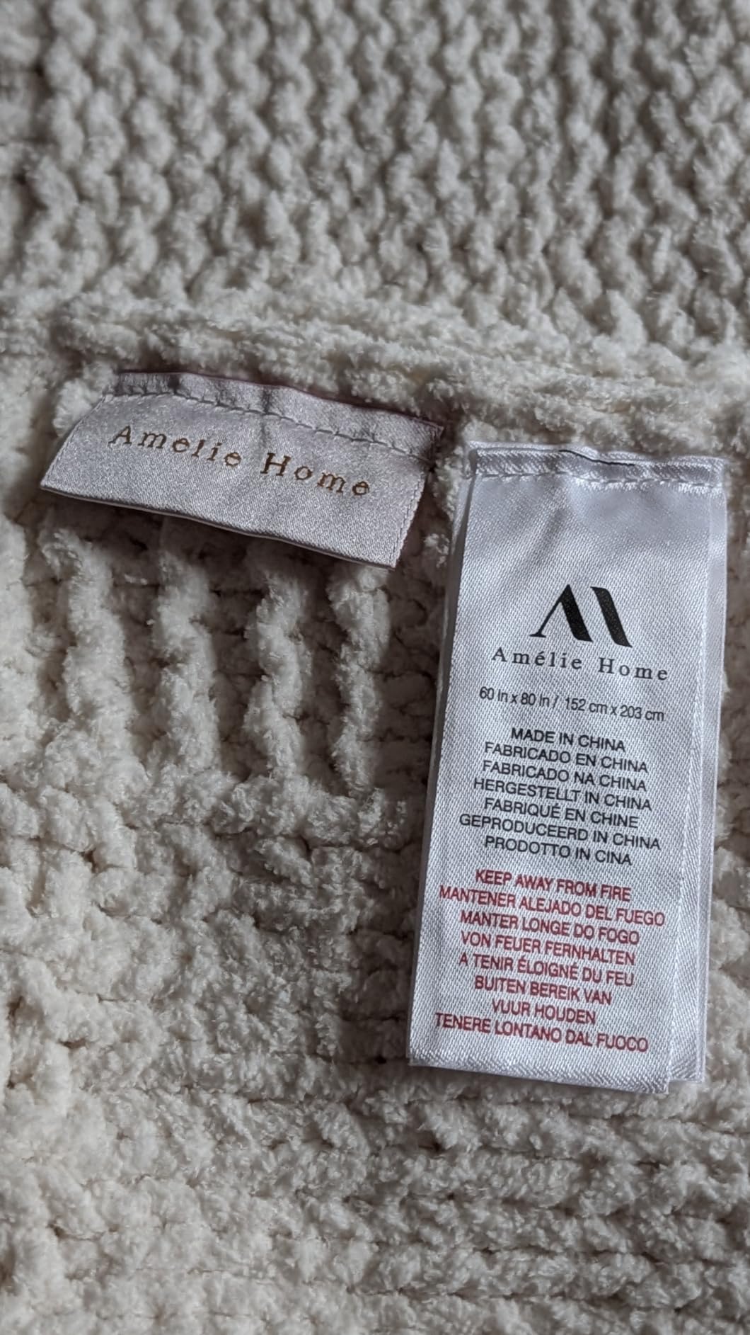 Amélie Home Knit Throw Blanket, Soft Chenille Cozy Breathable Chevron Chunky Decorative Blanket for Couch, Bed & Sofa, French-Inspired Lightweight Warm Gift for Women, Ivory, 50