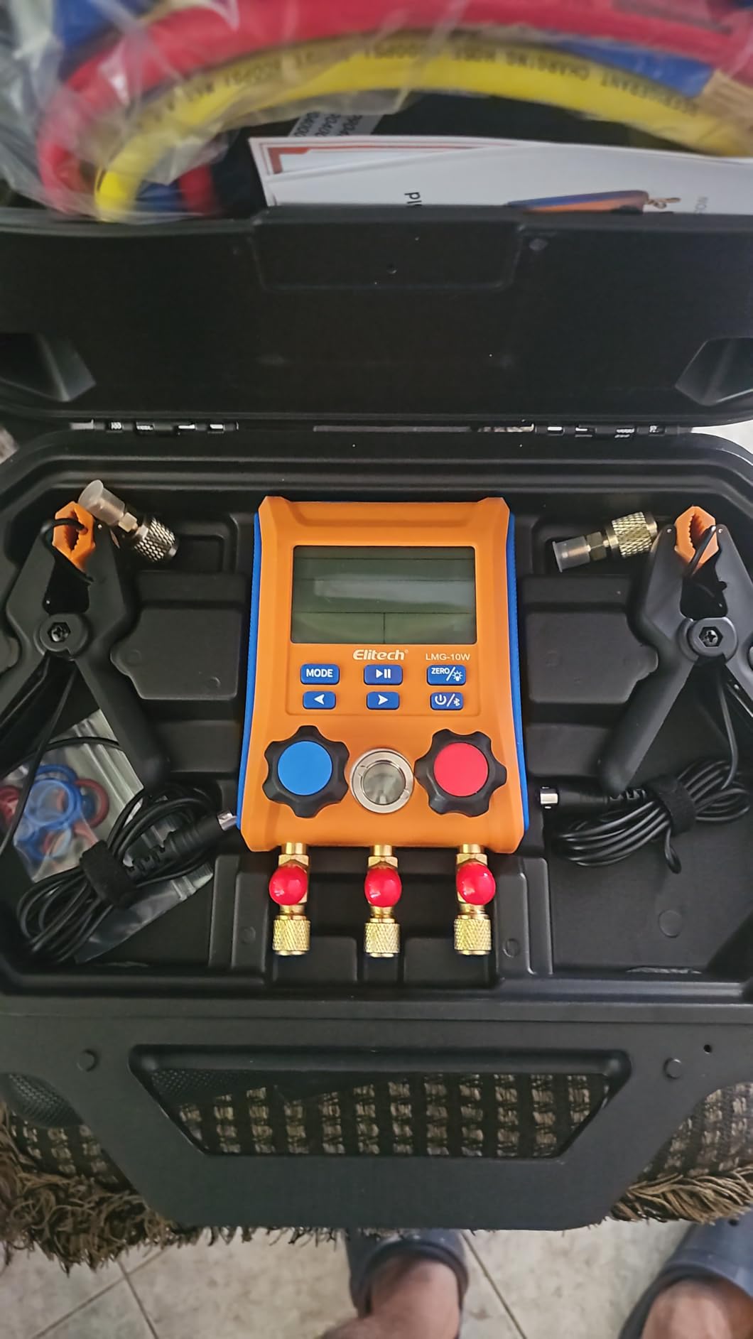 Elitech LMG-10W Wireless HVAC Manifold with Data Logging - Bluetooth remote monitoring, Mobile app integration, Refrigerant Hoses, Temperature Clamps customer photo 2