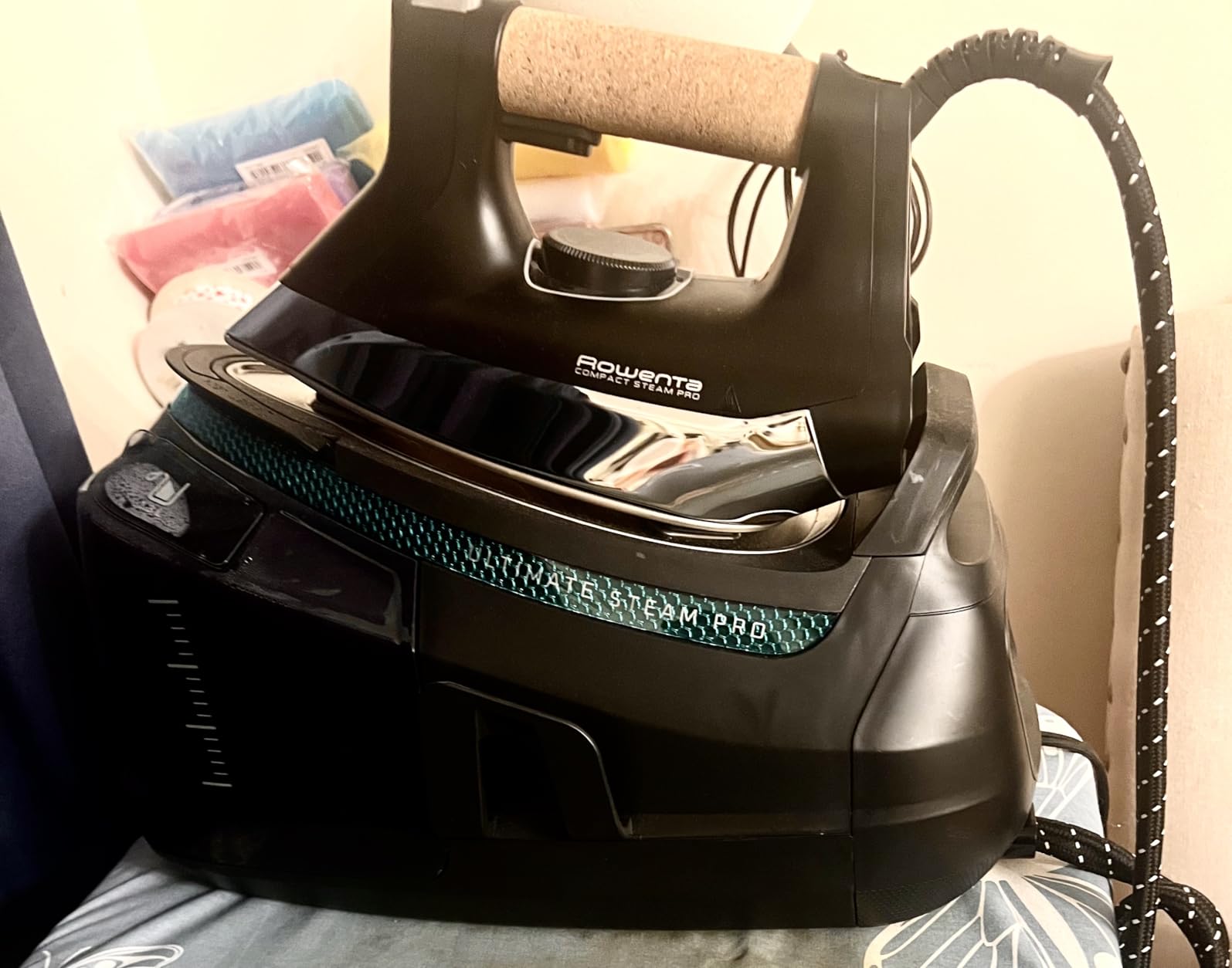 Rowenta, Iron, Ultimate Steam Pro Stainless Steel Soleplate Professional Steam Station for Clothes, 1800 Watts, 1.3L Removable Tank, Boiler Technology, Fast Heat Up, Black Clothes Iron, DG8668 customer photo 2